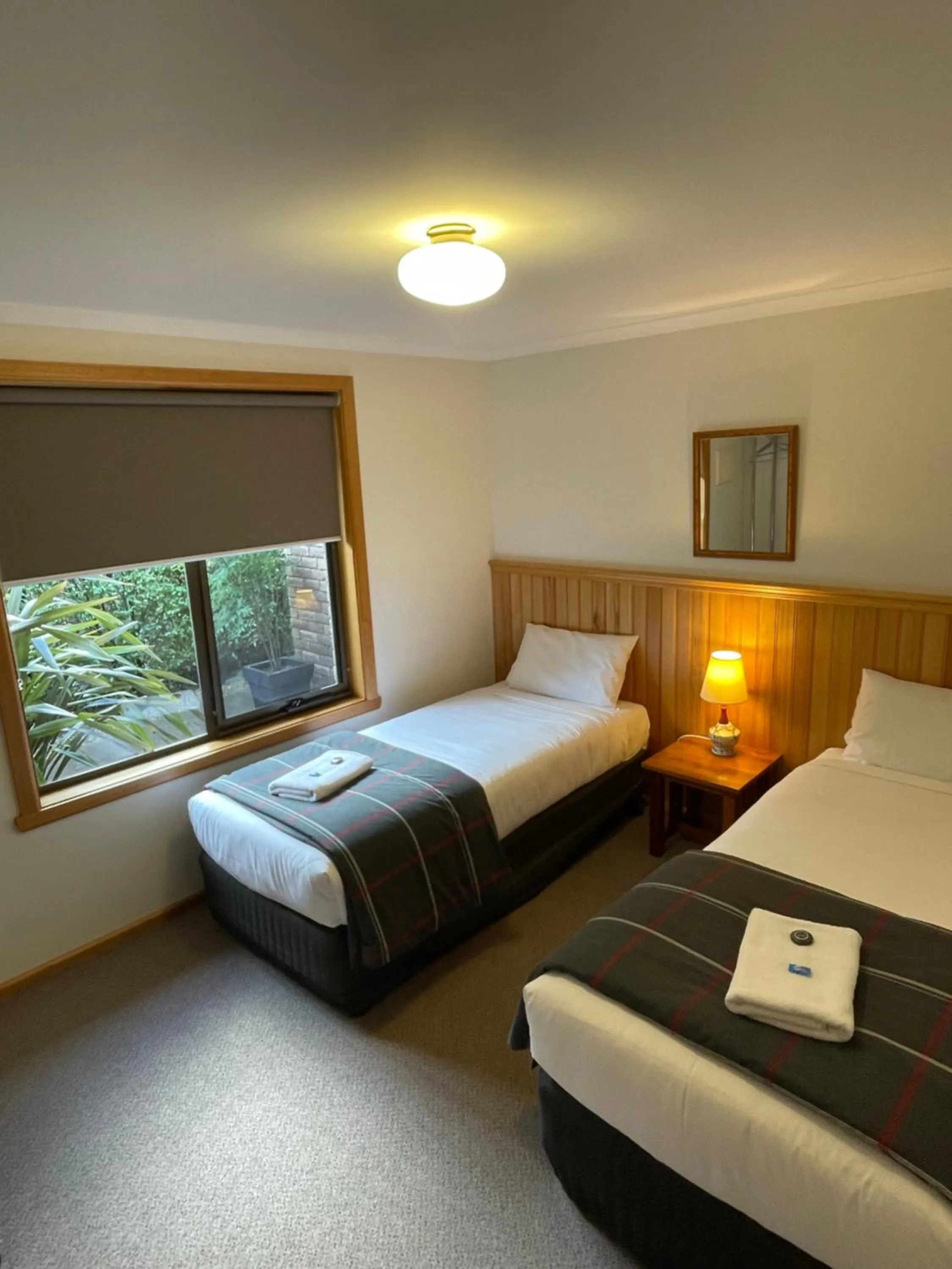 Bed in Abs by the Bay