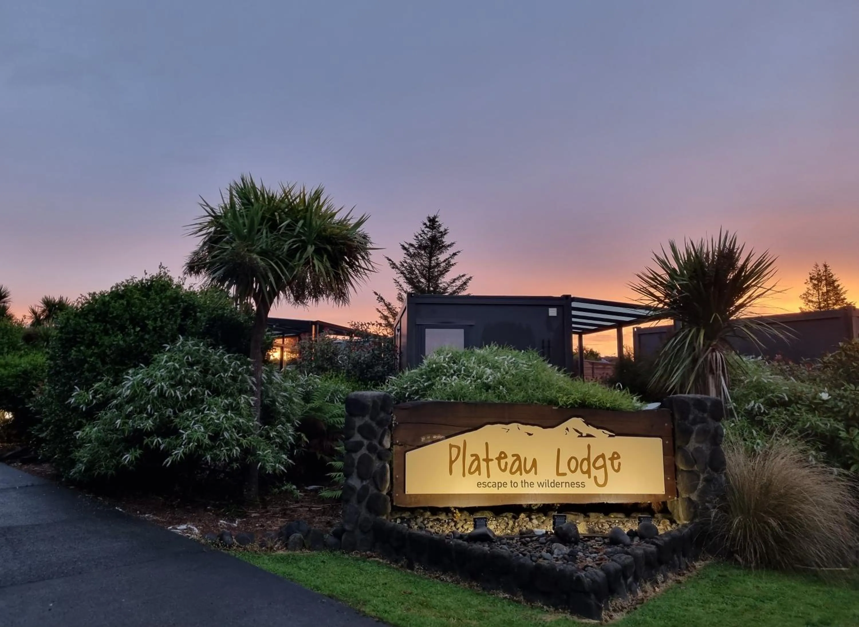 Sunset in Plateau Lodge