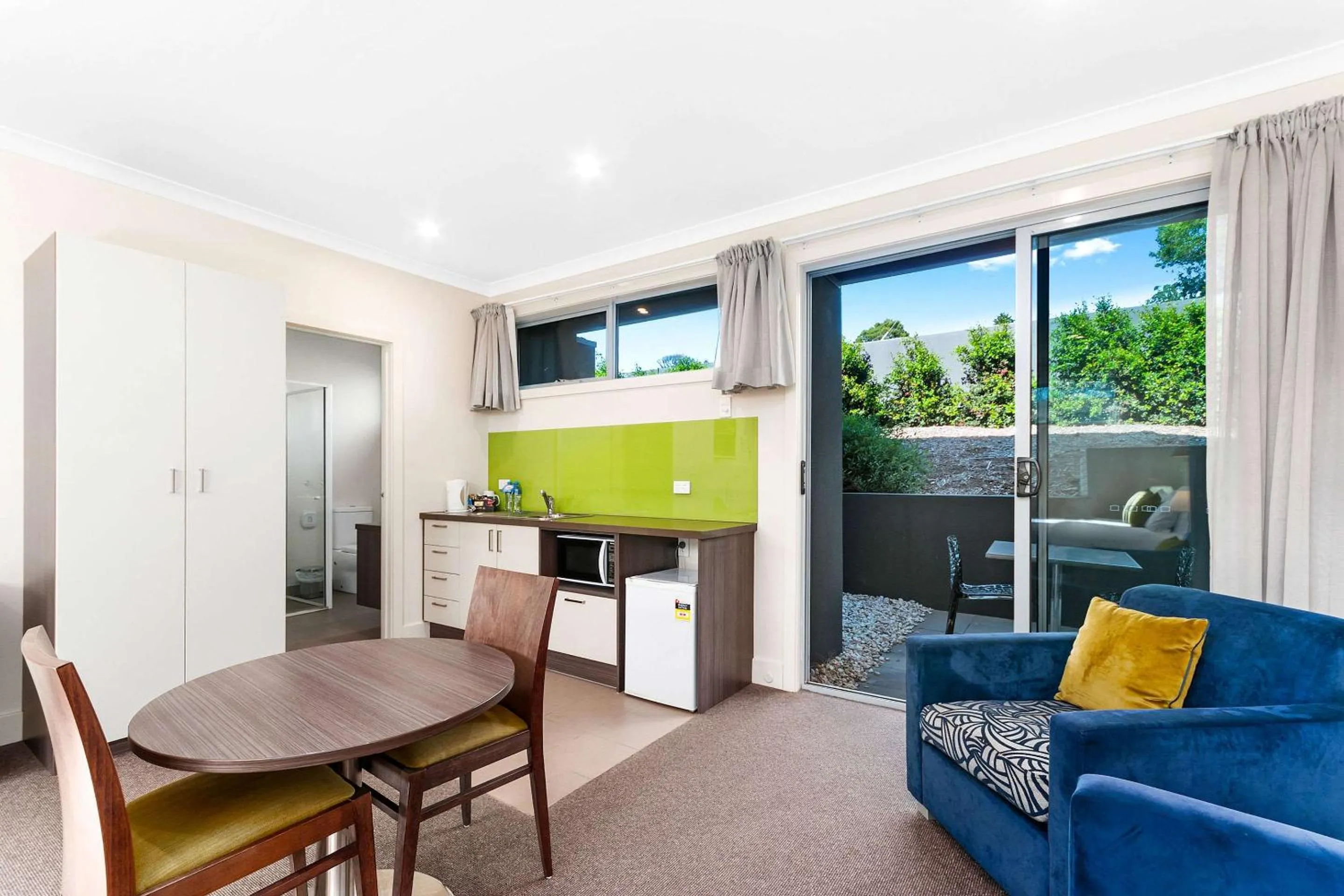 Photo of the whole room in Comfort Inn & Suites Warragul