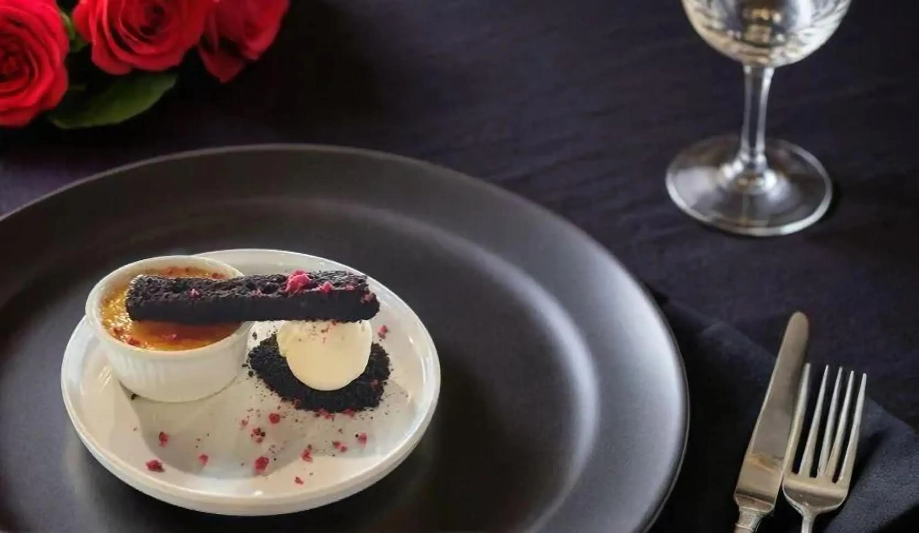 Food and drinks in The Surrey Hotel