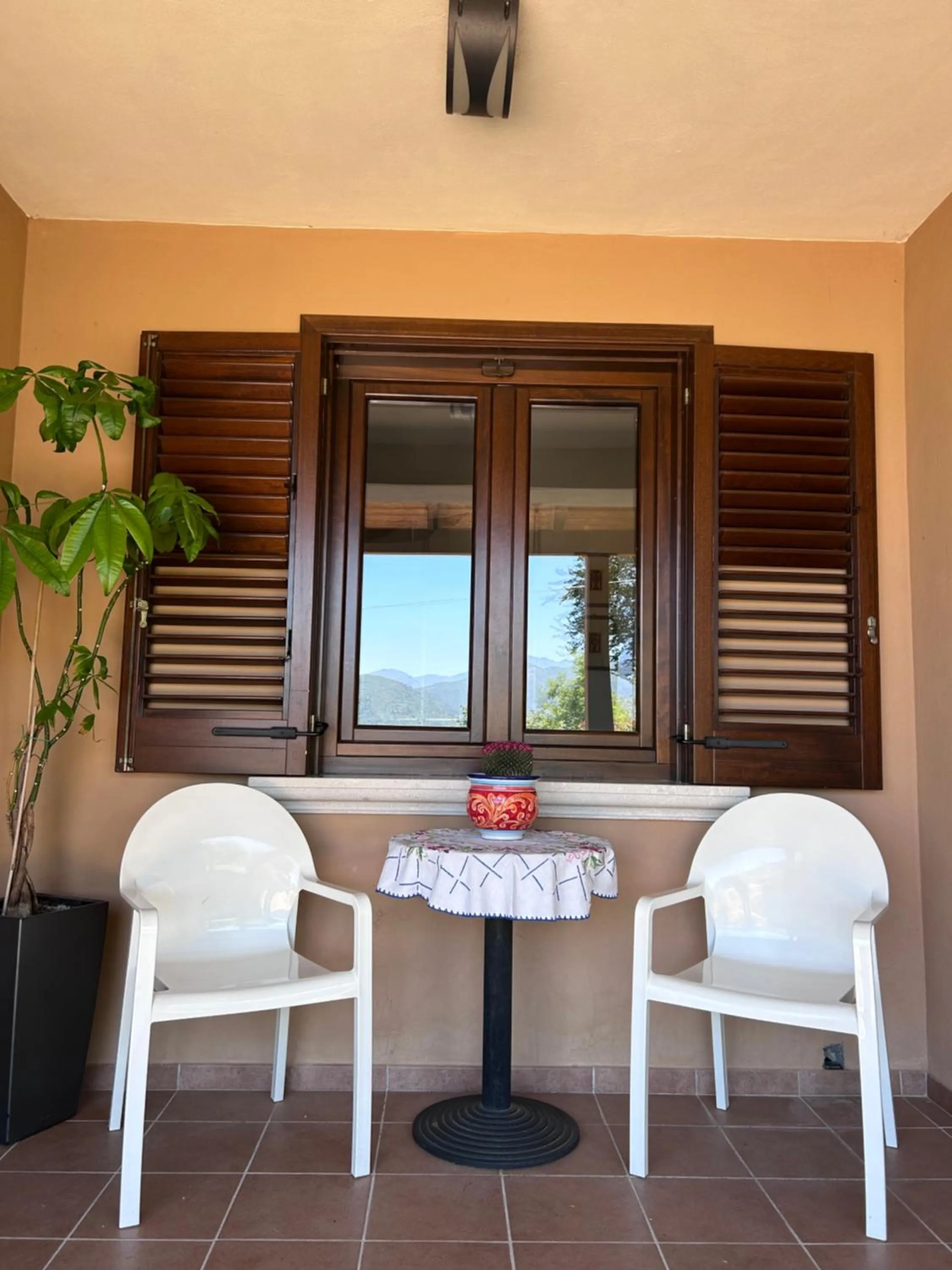 Facade/entrance in Villa Amalia