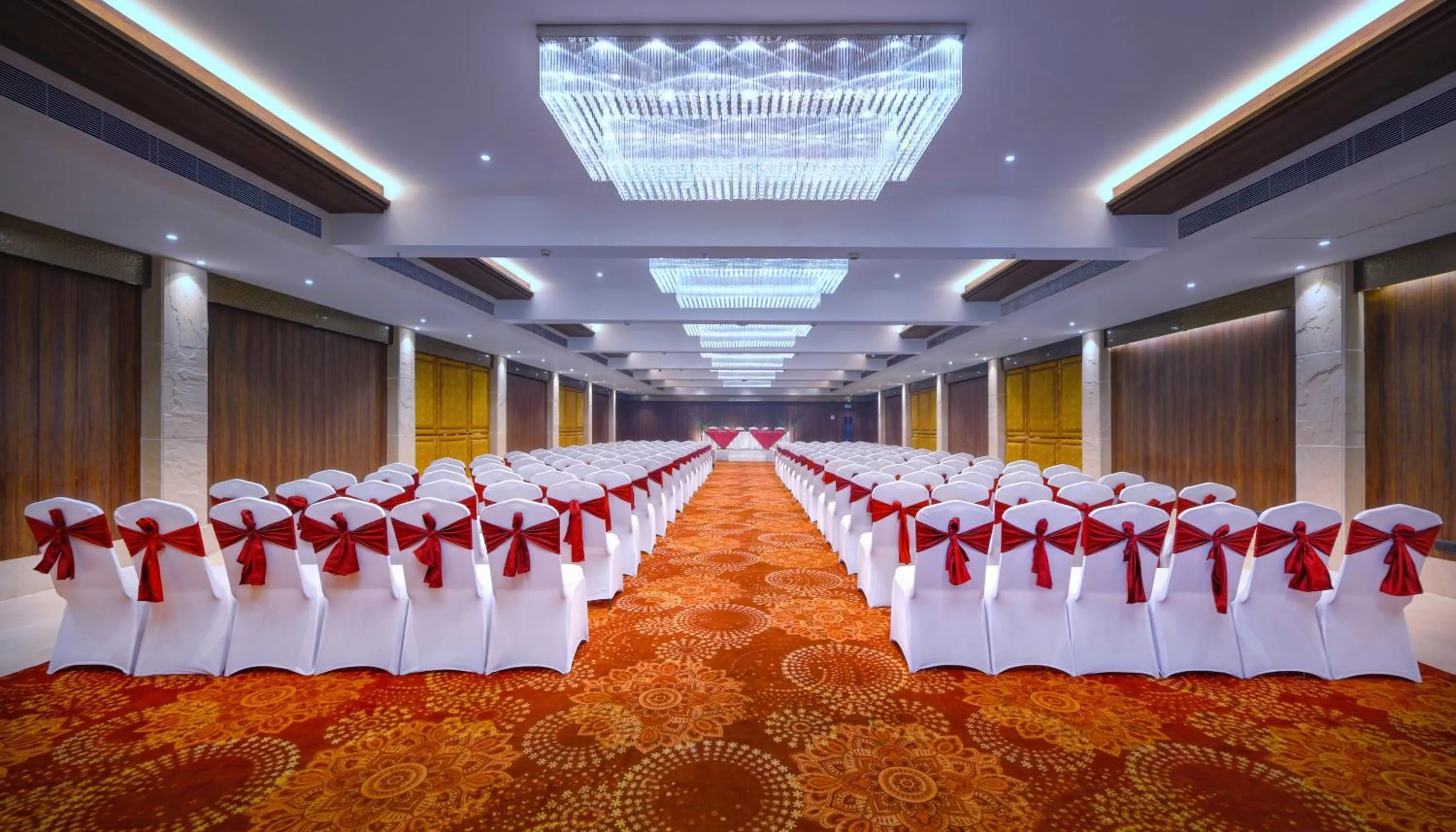 Meeting/conference room in Royale Sarovar Portico Agra