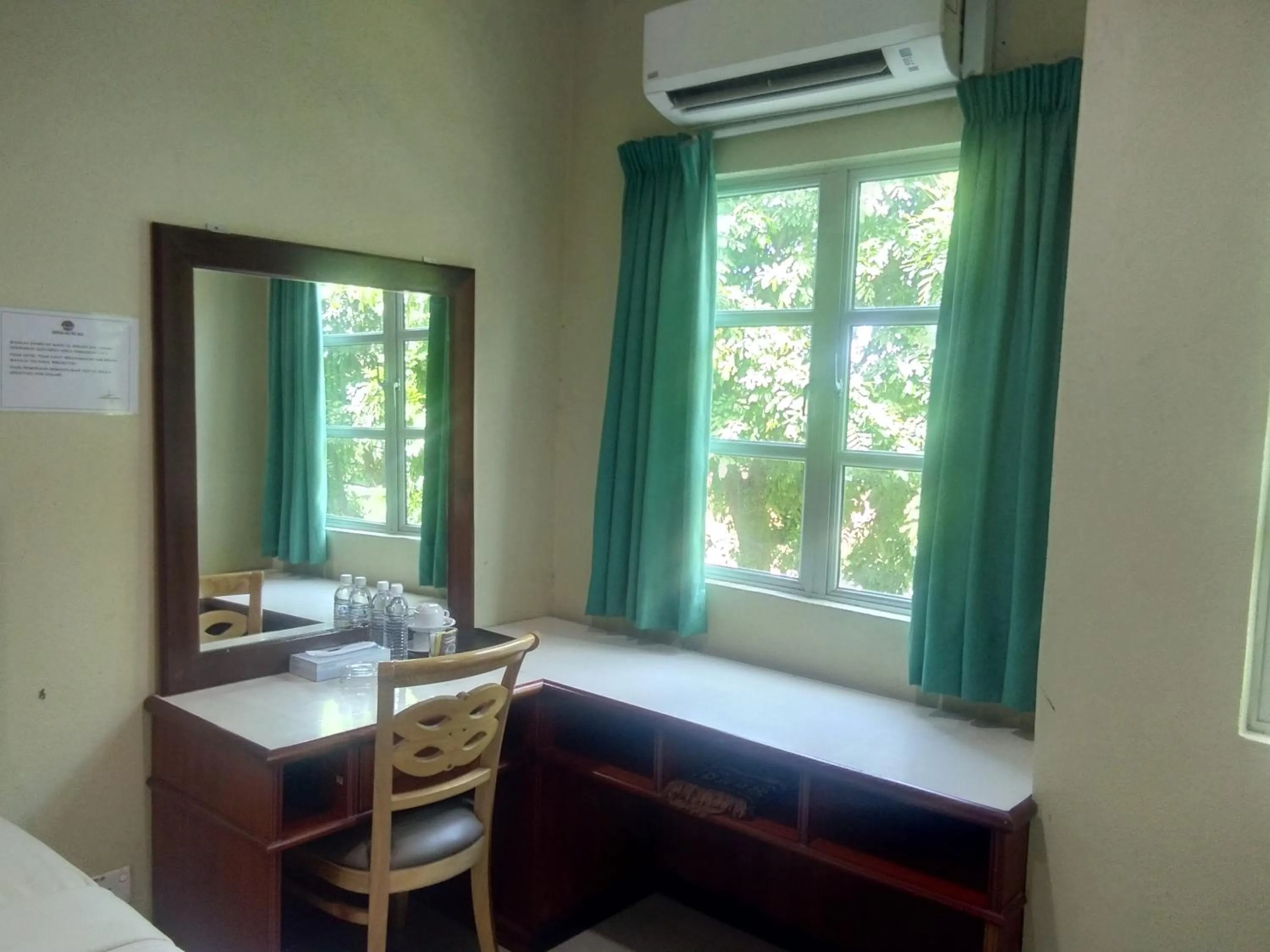 Area and facilities in Arwana Inn Tok Bali