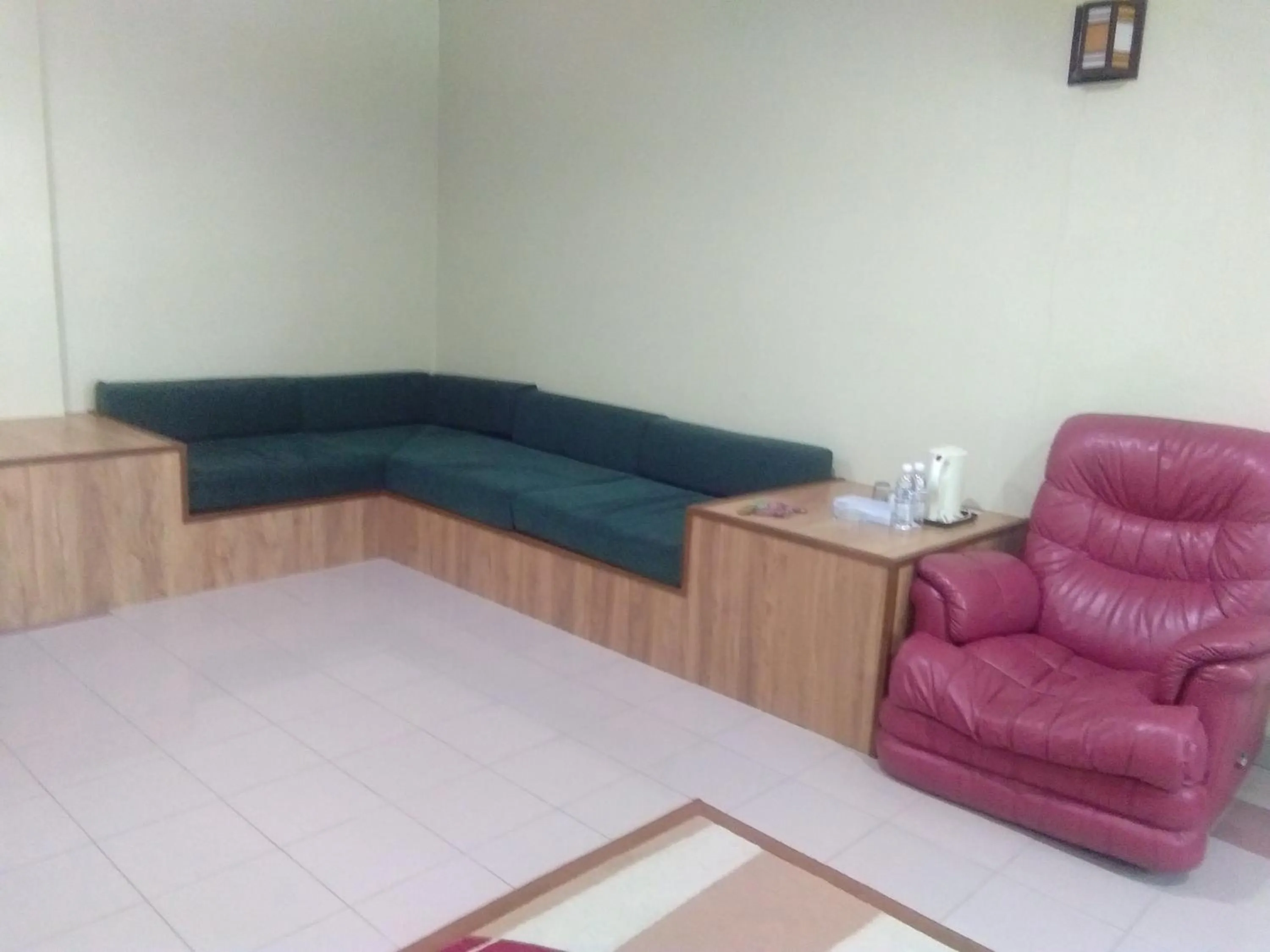 Seating area in Arwana Inn Tok Bali