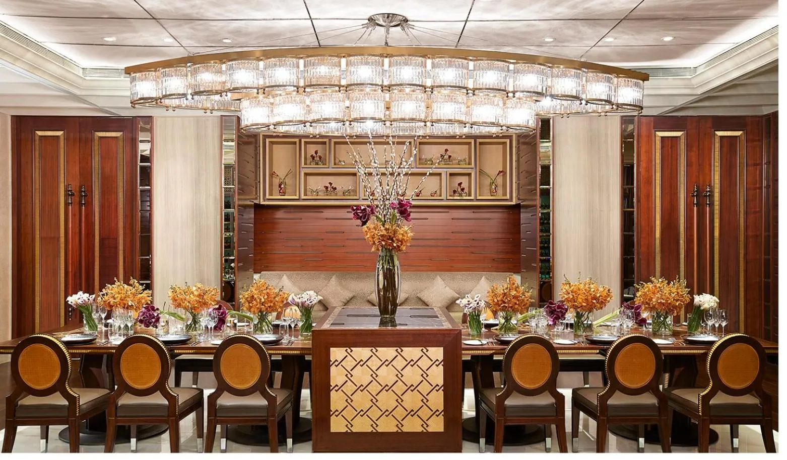 Banquet/Function facilities in Four Seasons Hotel Mumbai