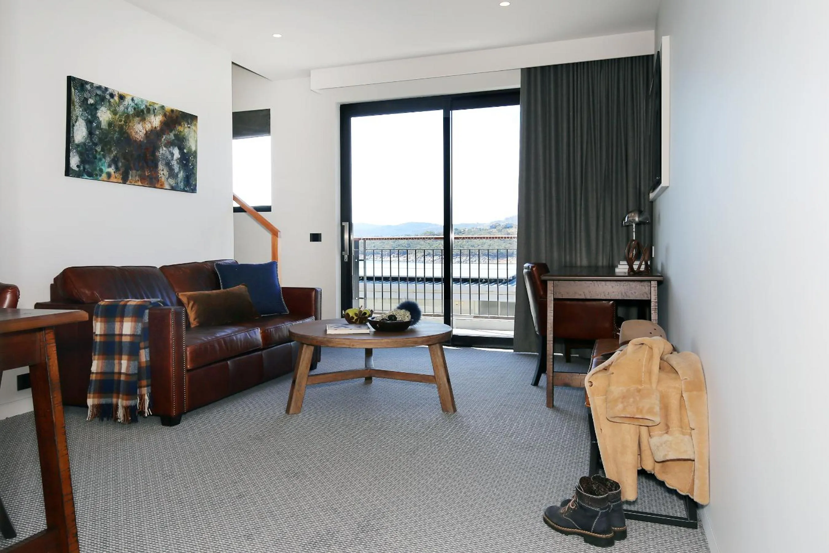 Lake Jindabyne Hotel