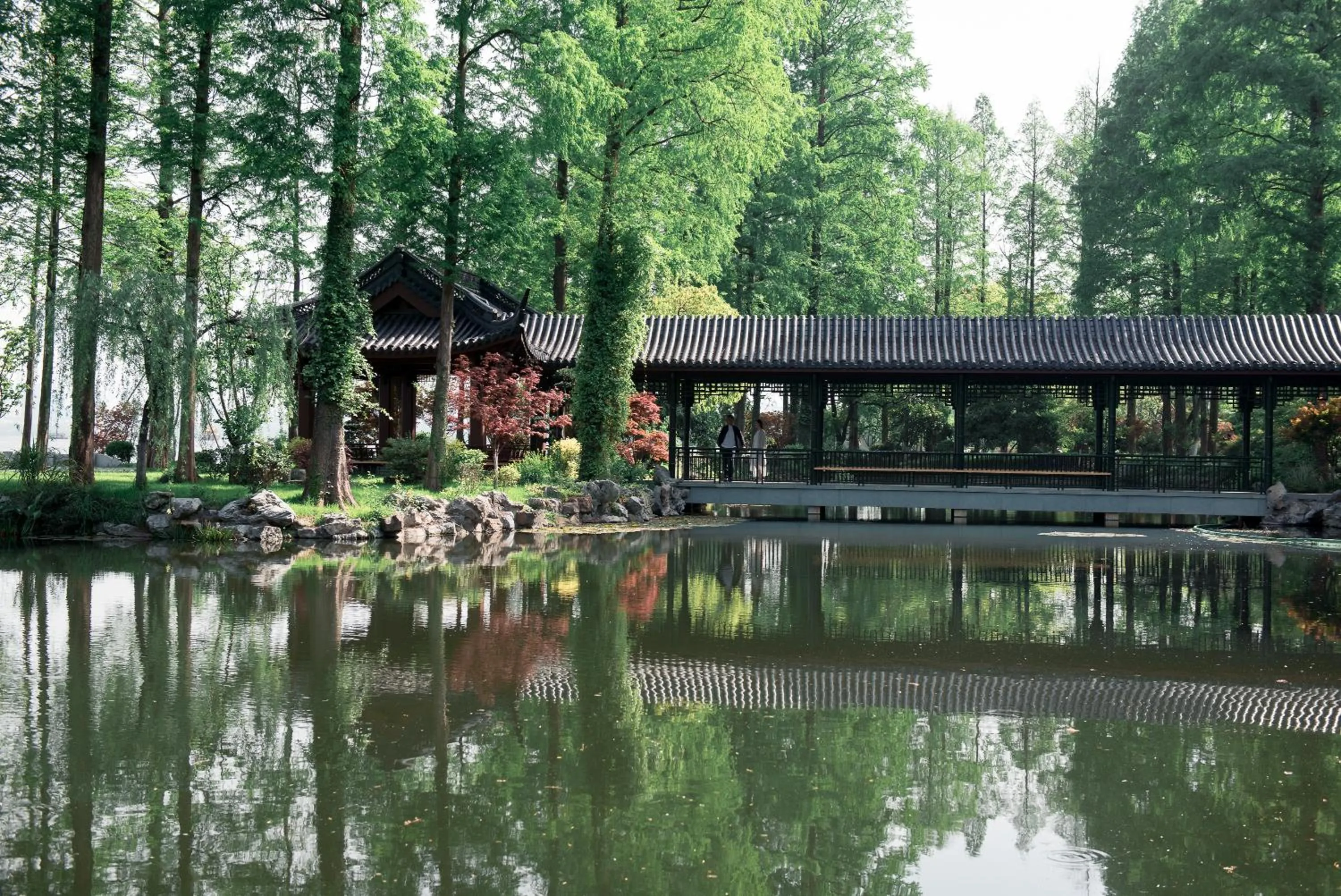 Garden view in Zhejiang Xizi Hotel