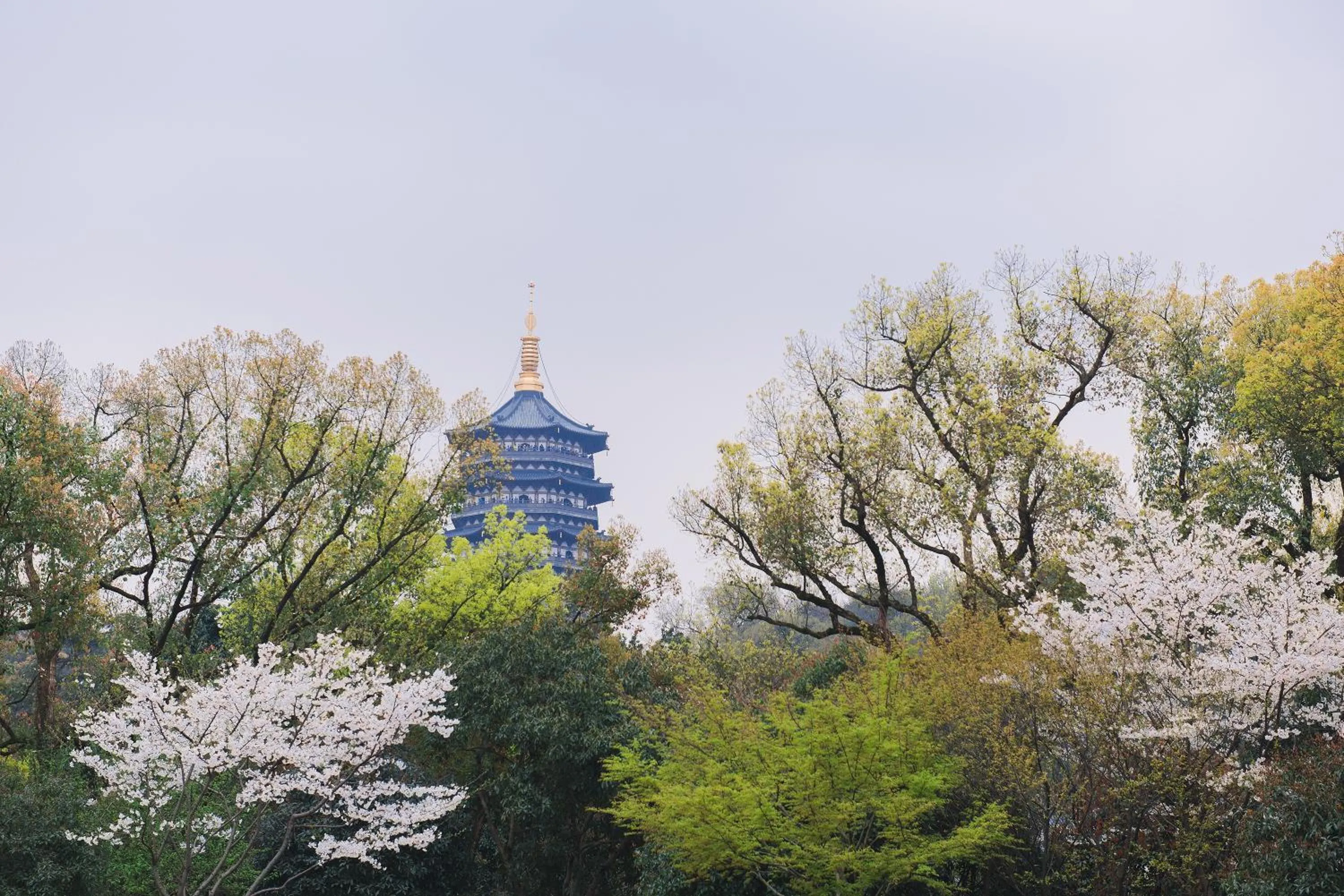 Nearby landmark in Zhejiang Xizi Hotel