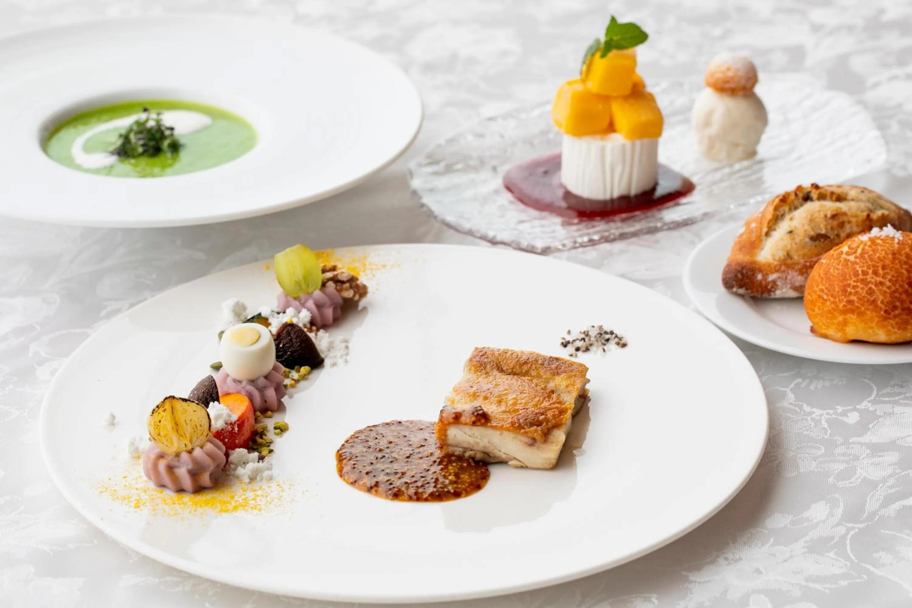 Restaurant/places to eat in The Windsor Hotel TOYA Vignette Collection