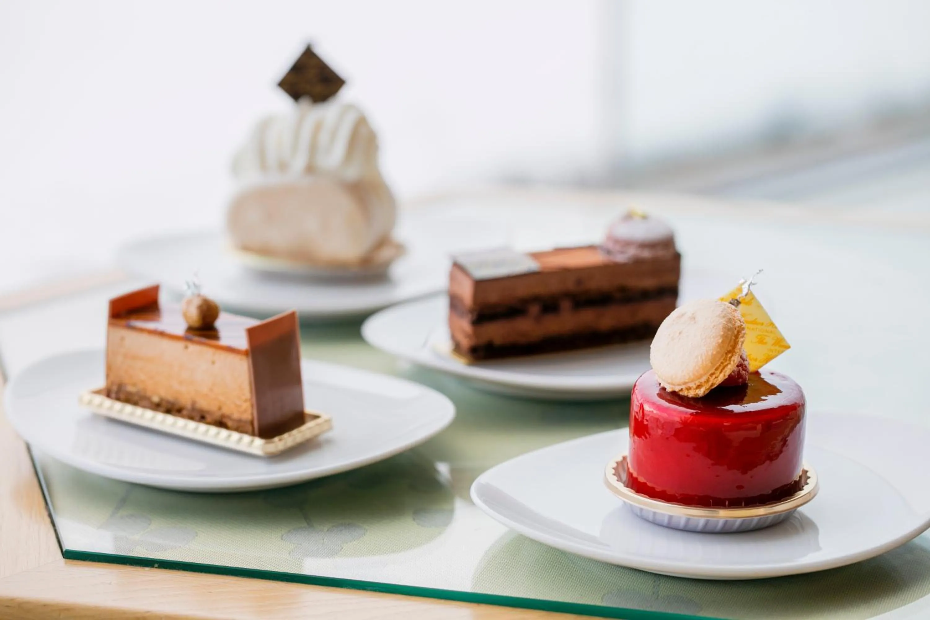 Food and drinks in The Windsor Hotel TOYA Vignette Collection