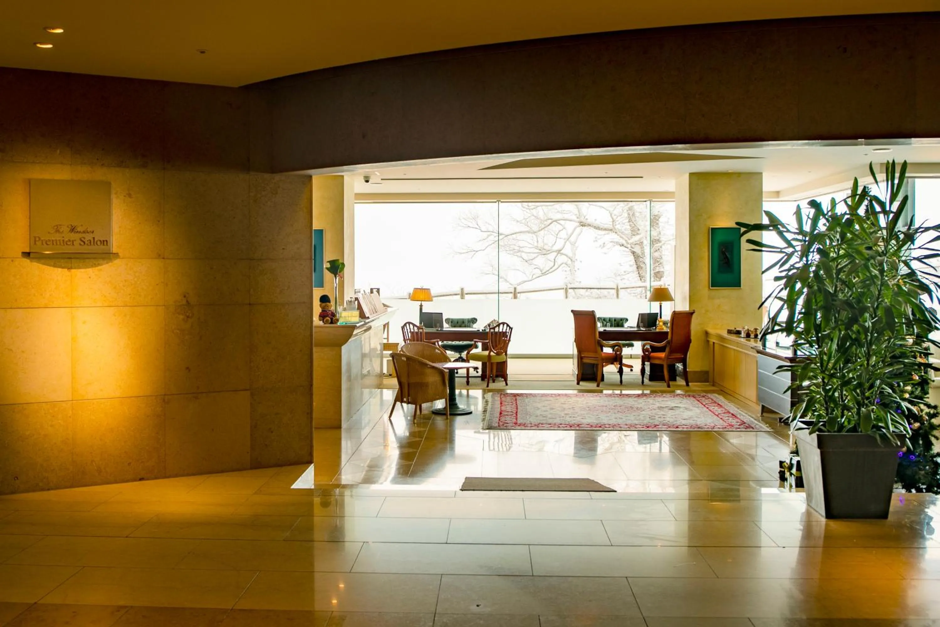 VIP in The Windsor Hotel TOYA Vignette Collection