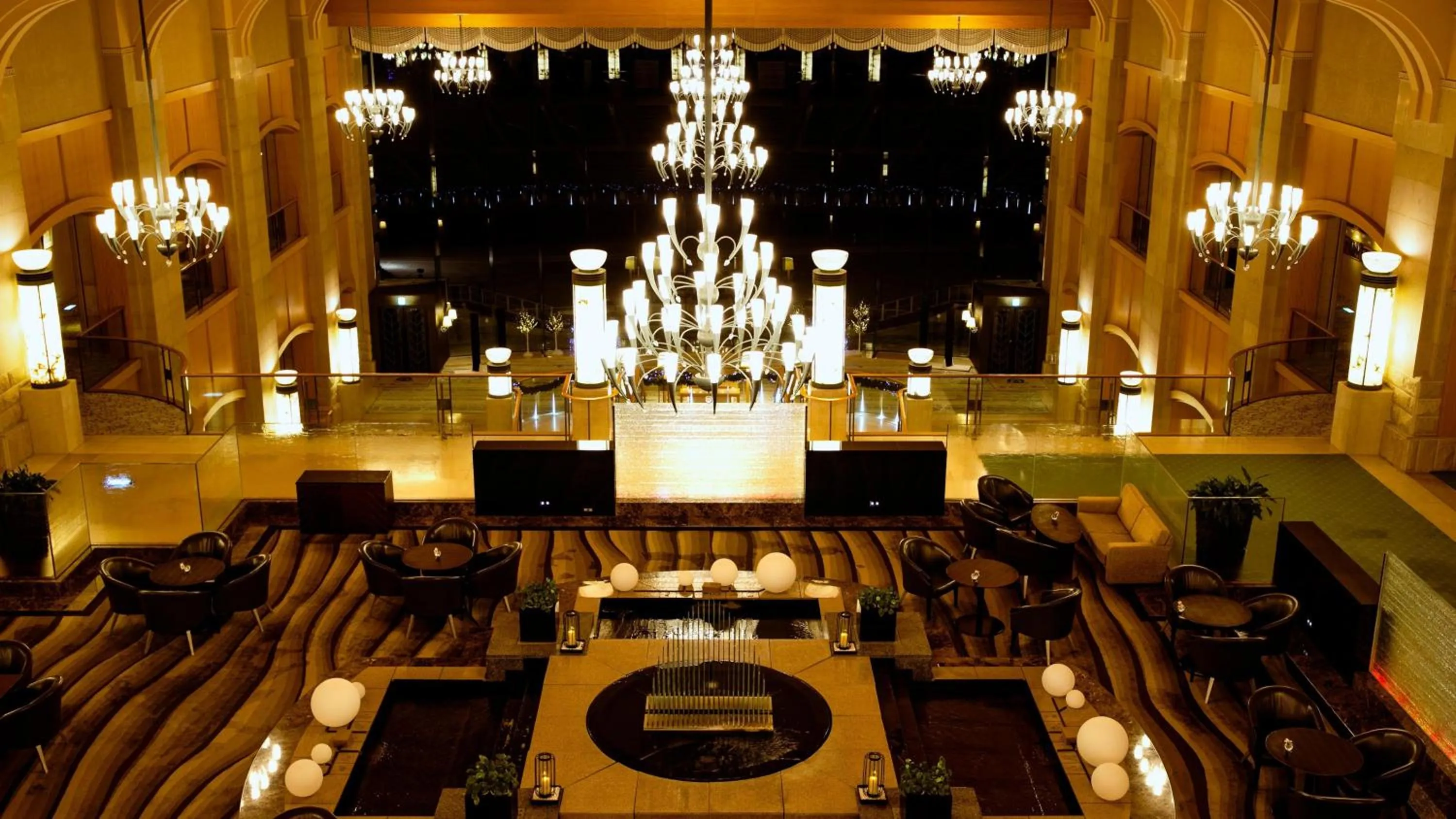 Restaurant/places to eat in The Windsor Hotel TOYA Vignette Collection