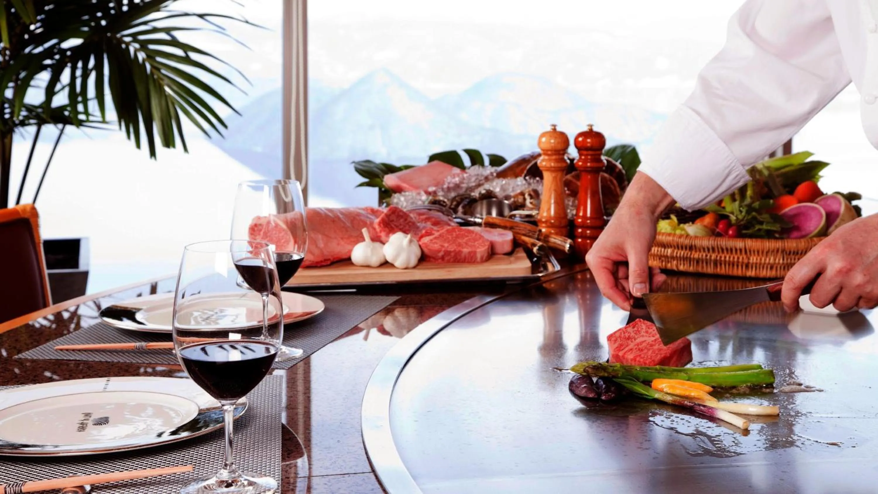 Restaurant/places to eat in The Windsor Hotel TOYA Vignette Collection