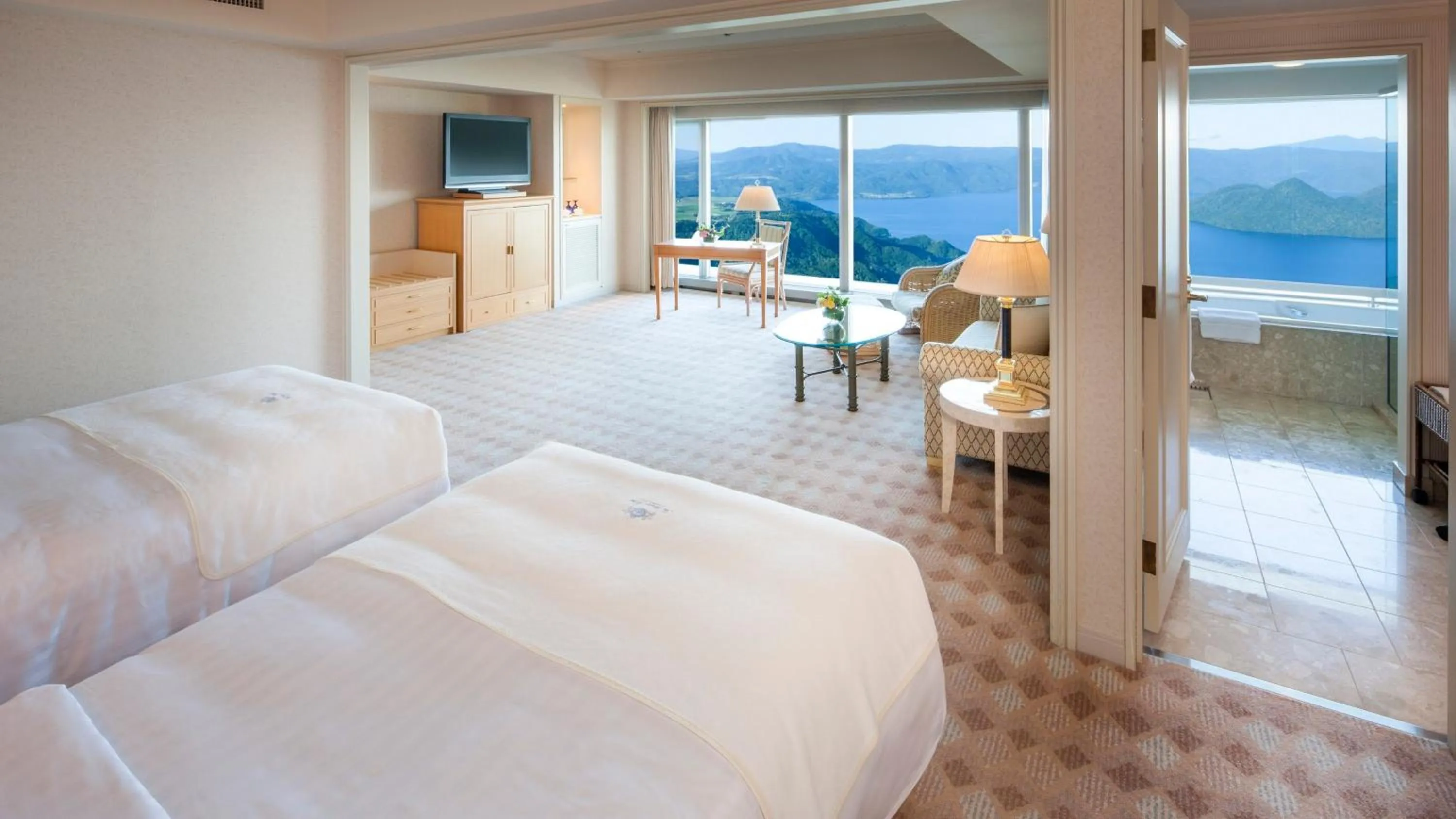 Photo of the whole room, Bed in The Windsor Hotel TOYA Vignette Collection