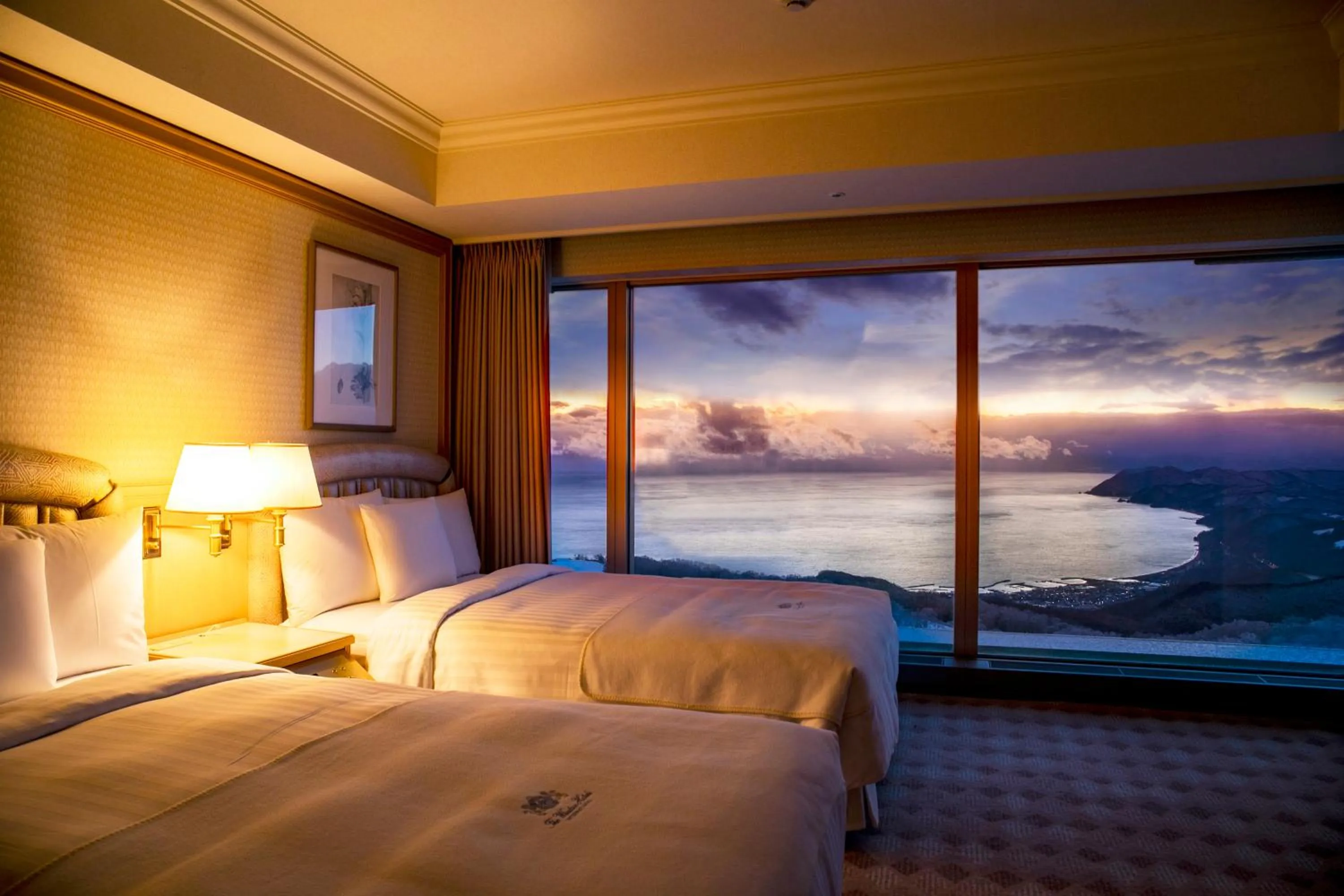 Photo of the whole room, Bed in The Windsor Hotel TOYA Vignette Collection