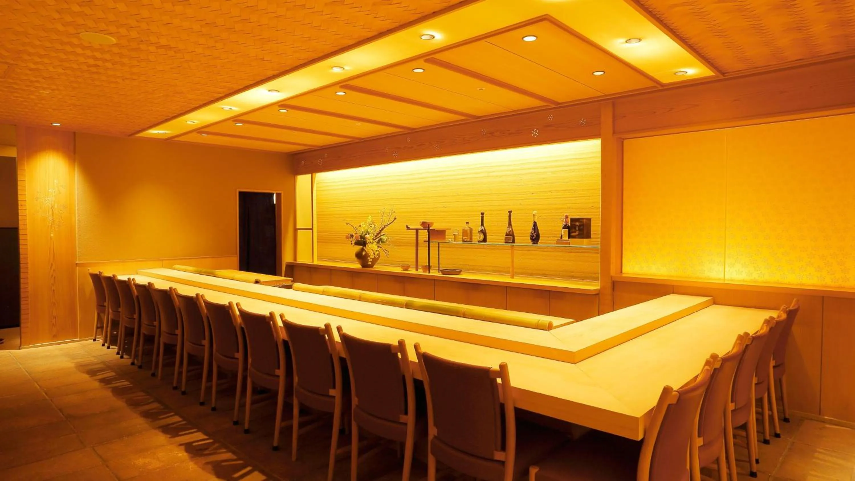 Restaurant/places to eat in The Windsor Hotel TOYA Vignette Collection