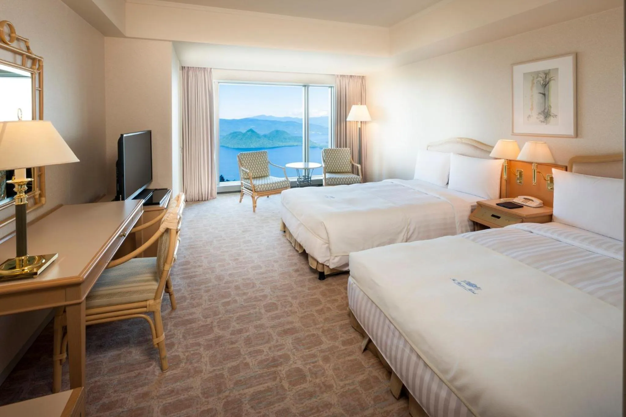 Photo of the whole room, Bed in The Windsor Hotel TOYA Vignette Collection