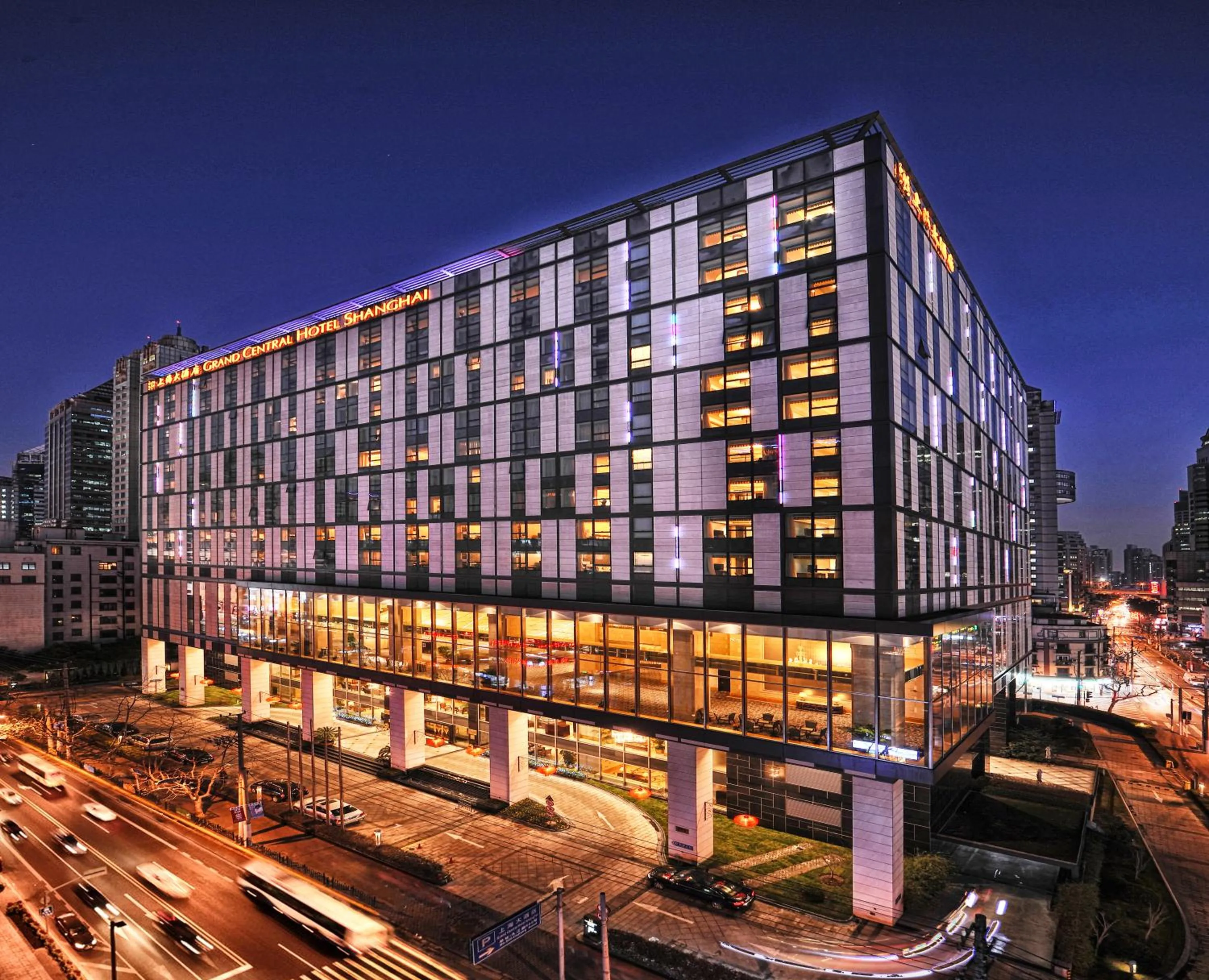Property building in Grand Central Hotel Shanghai - Nanjing Road