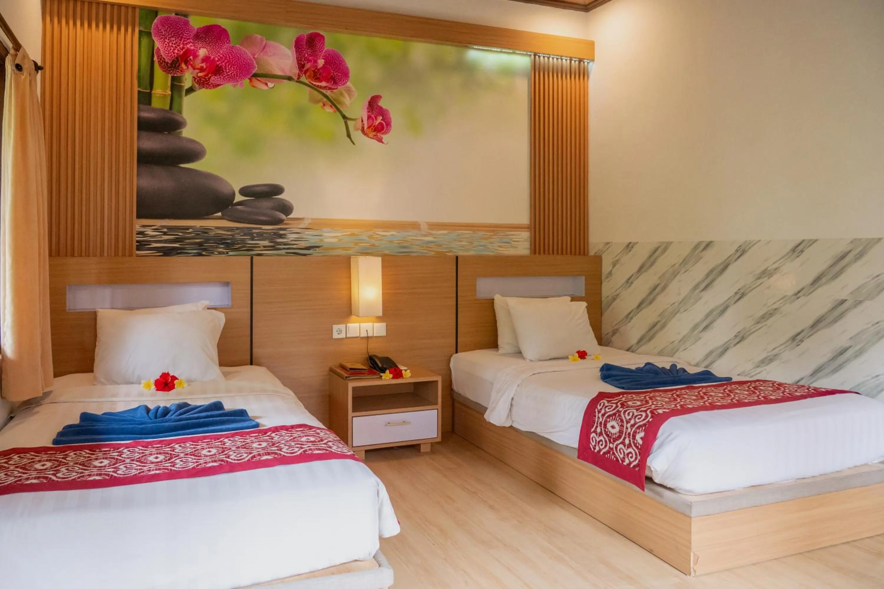 Bedroom, Bed in Nick's Pension