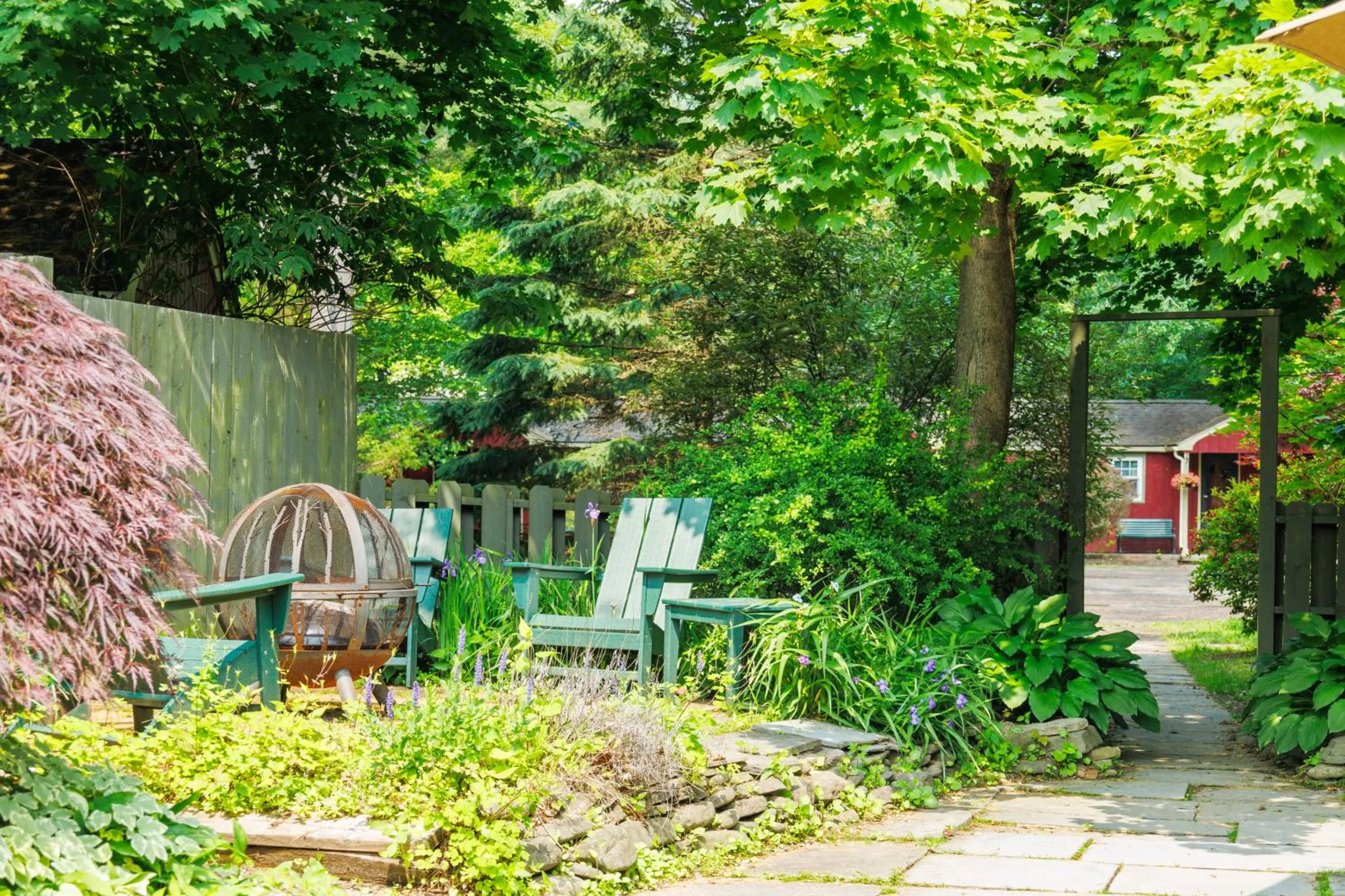 Patio in Phoenicia Lodge