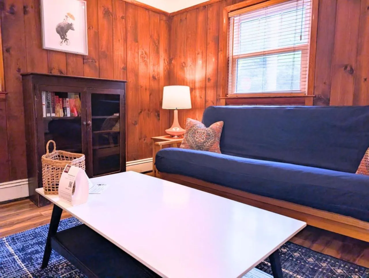 Living room in Phoenicia Lodge