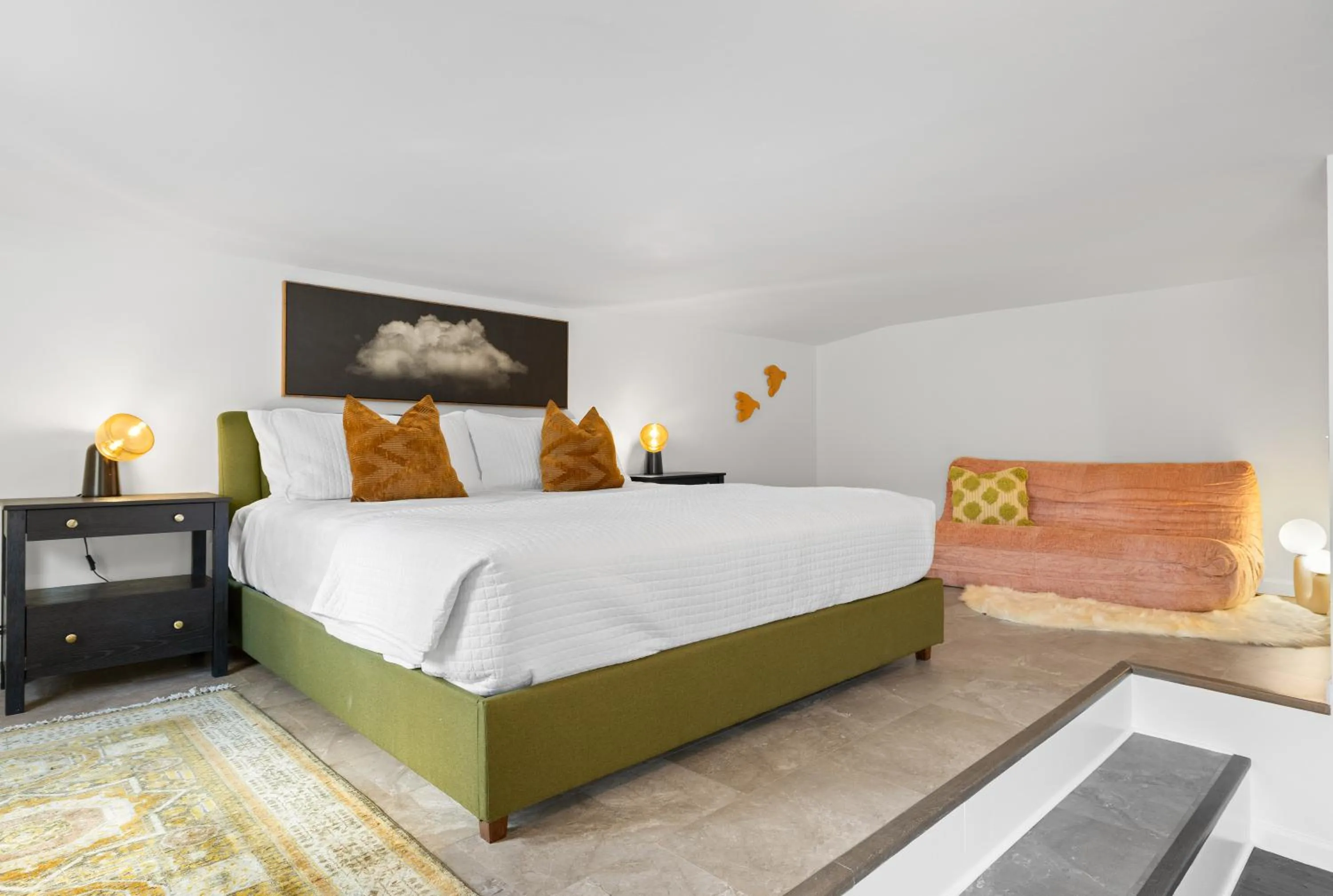 Bedroom, Bed in Phoenicia Lodge