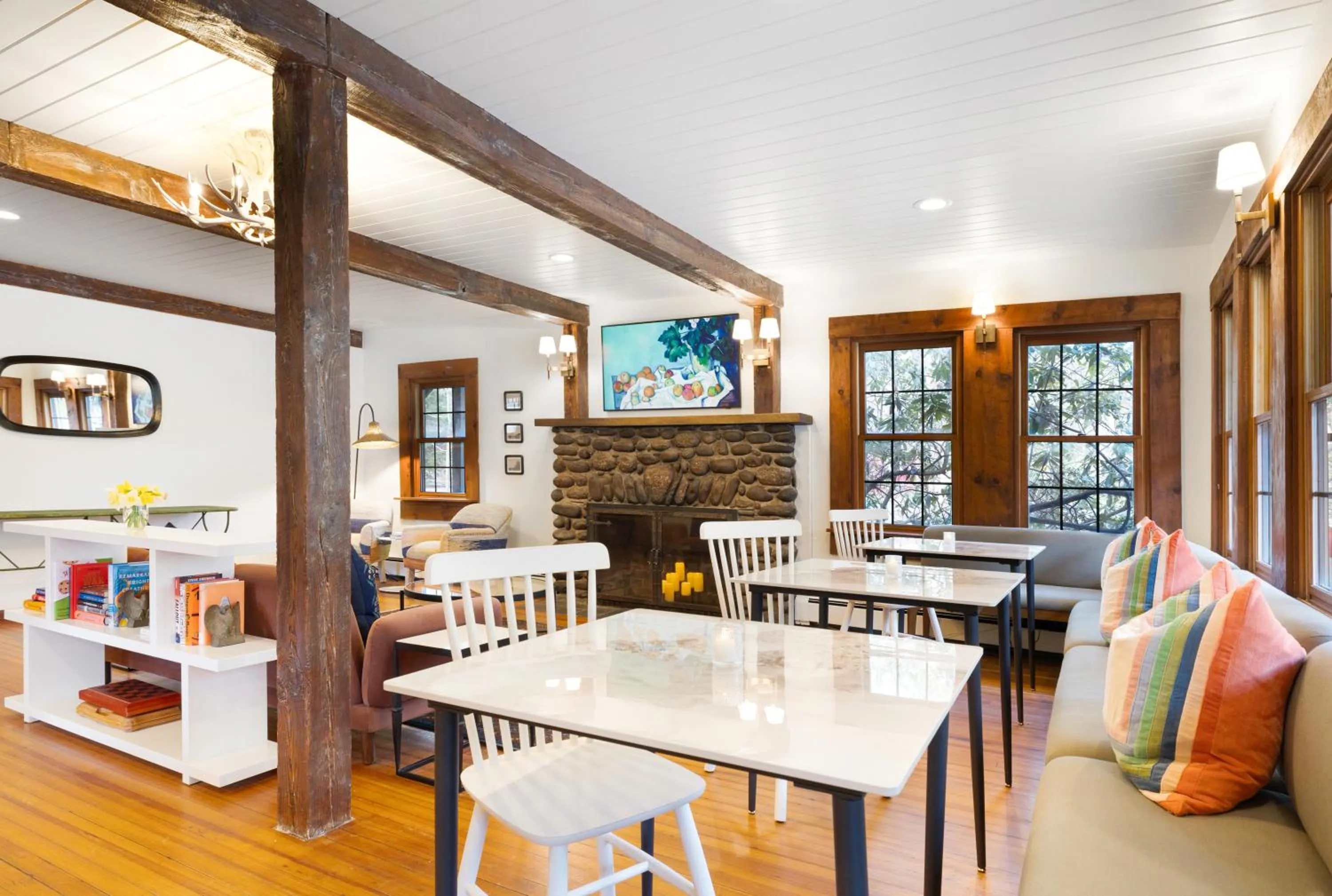 Area and facilities in Phoenicia Lodge