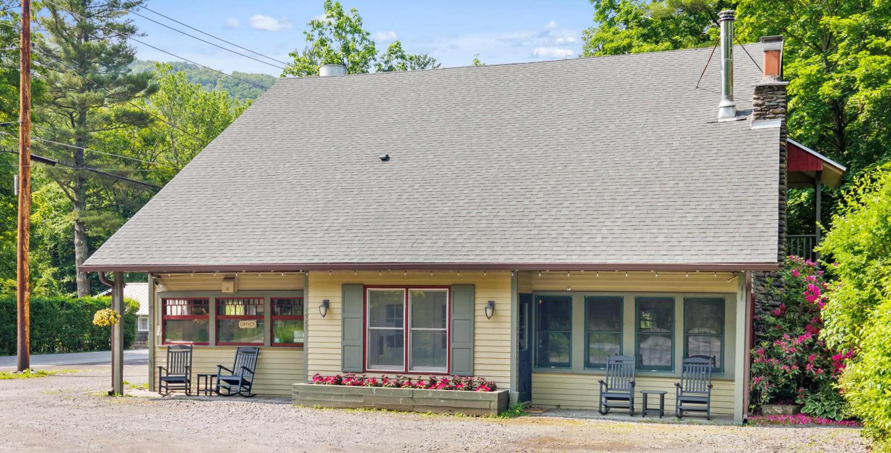 Property building in Phoenicia Lodge