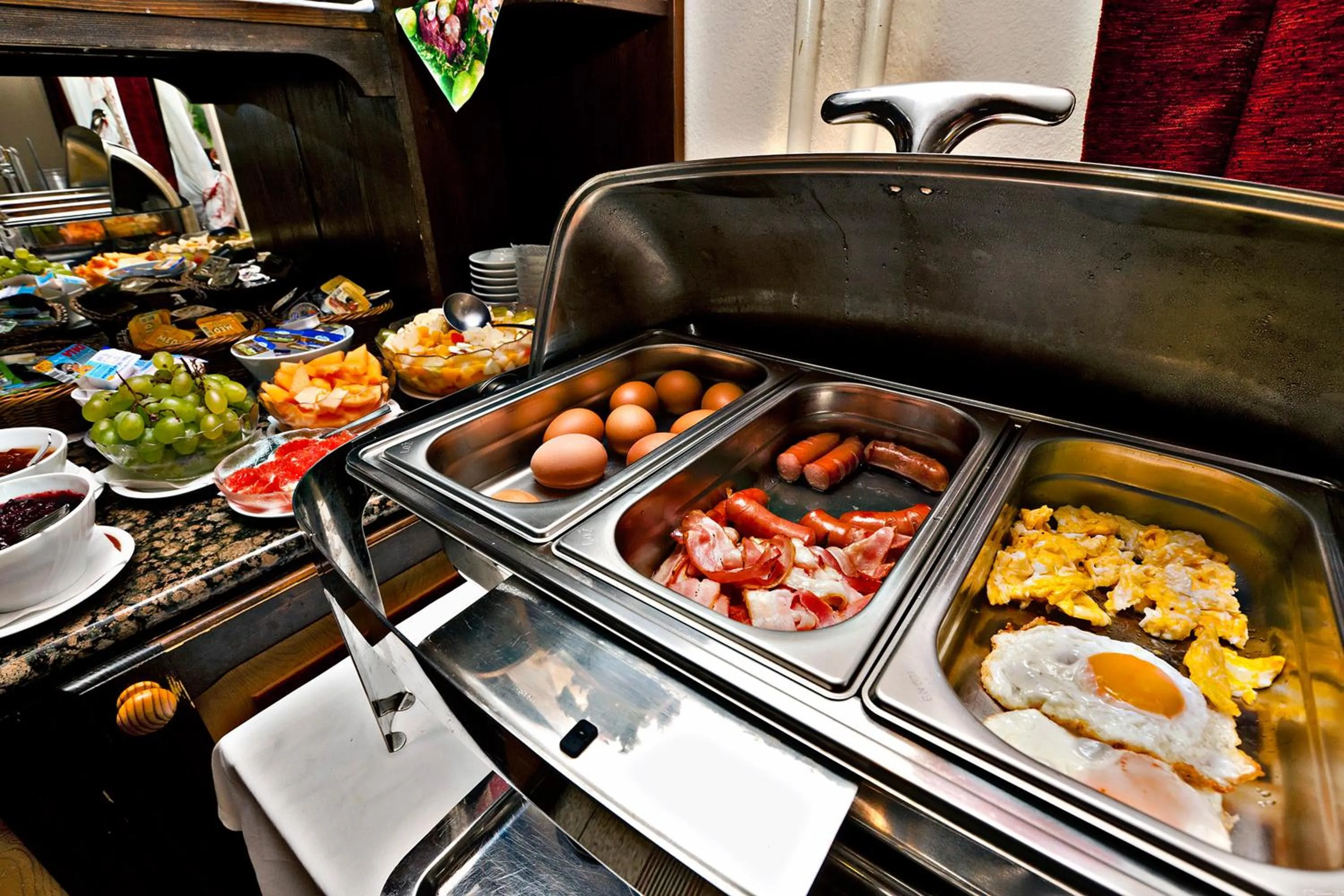 Food and drinks in PRIVILLAGE Stare - B&B