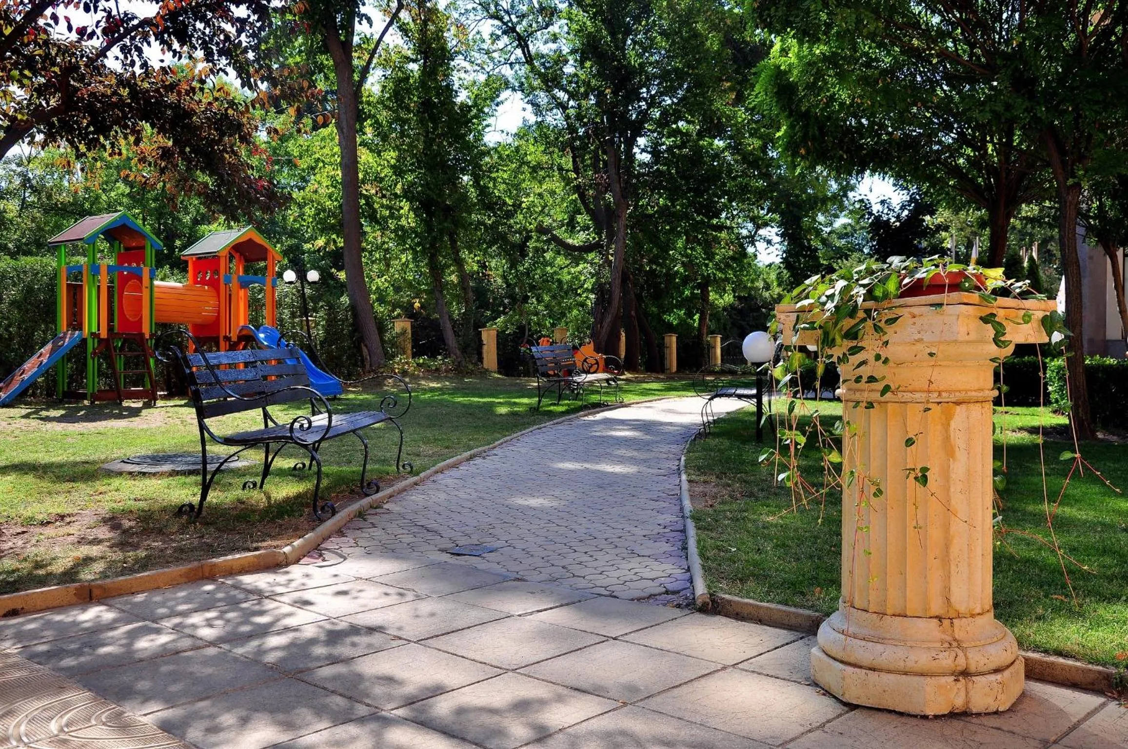Garden in Hotel Paradise Green Park