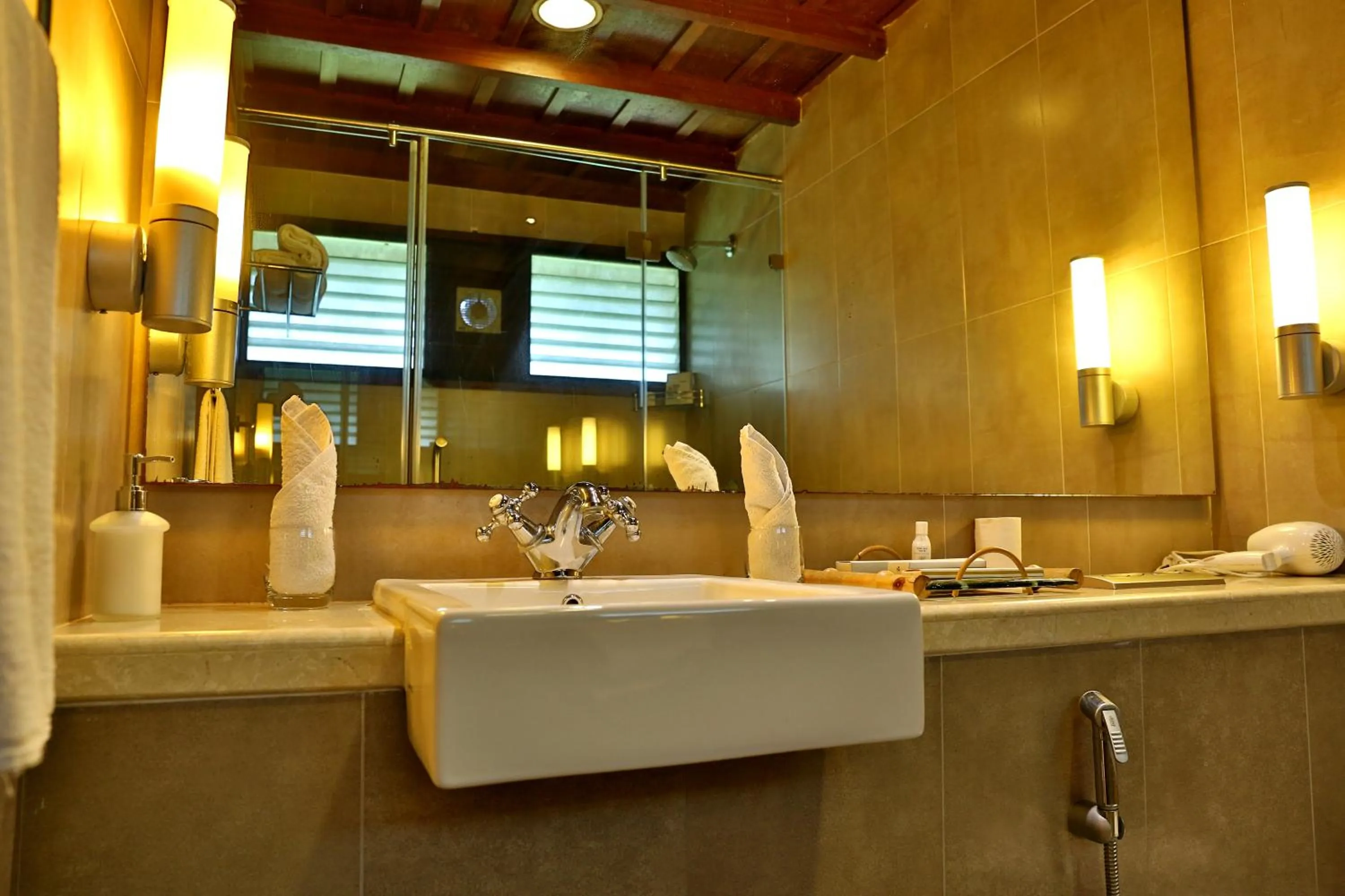 Bathroom in Tea Bungalow