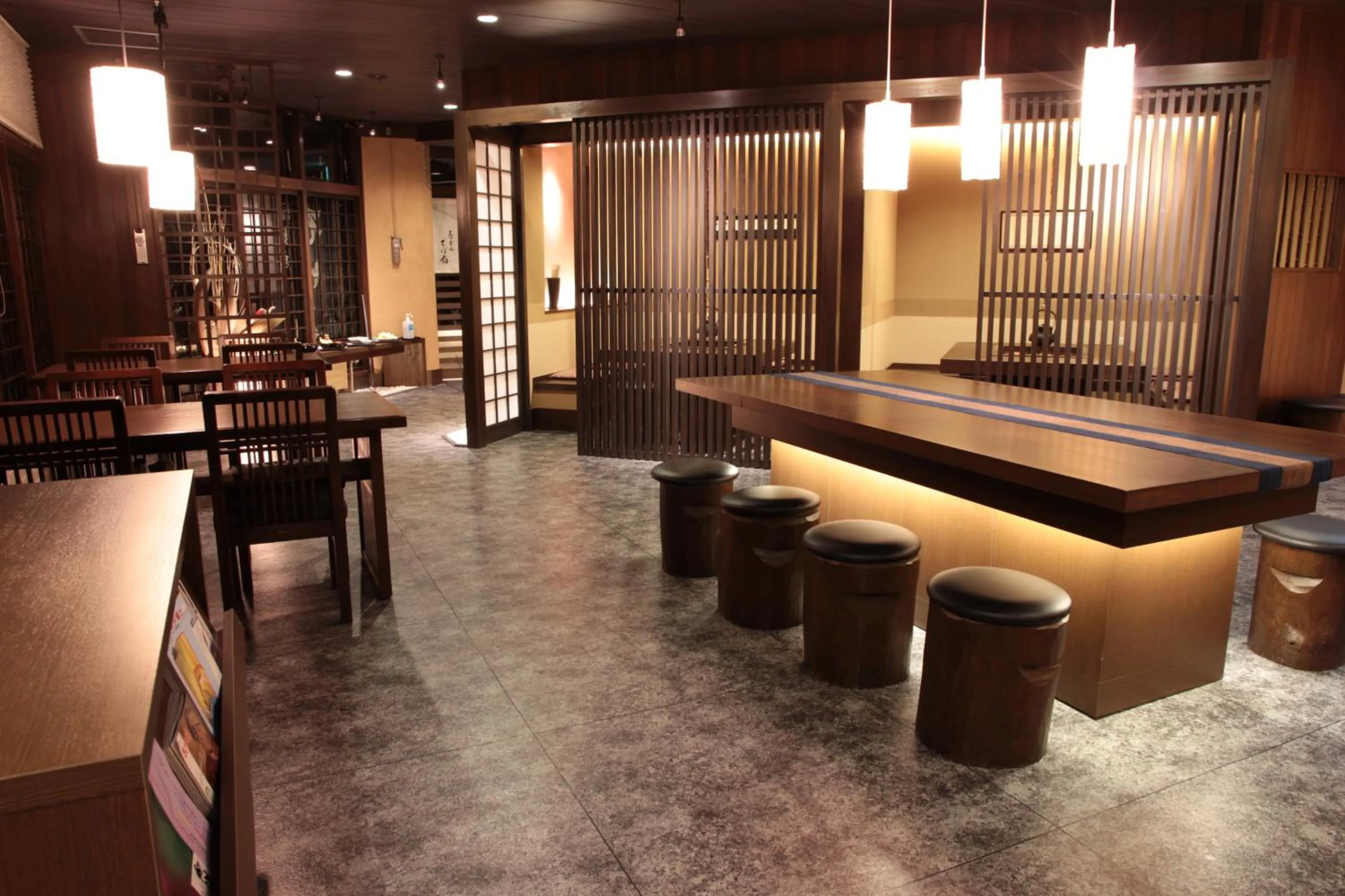 Restaurant/places to eat in Senshoen