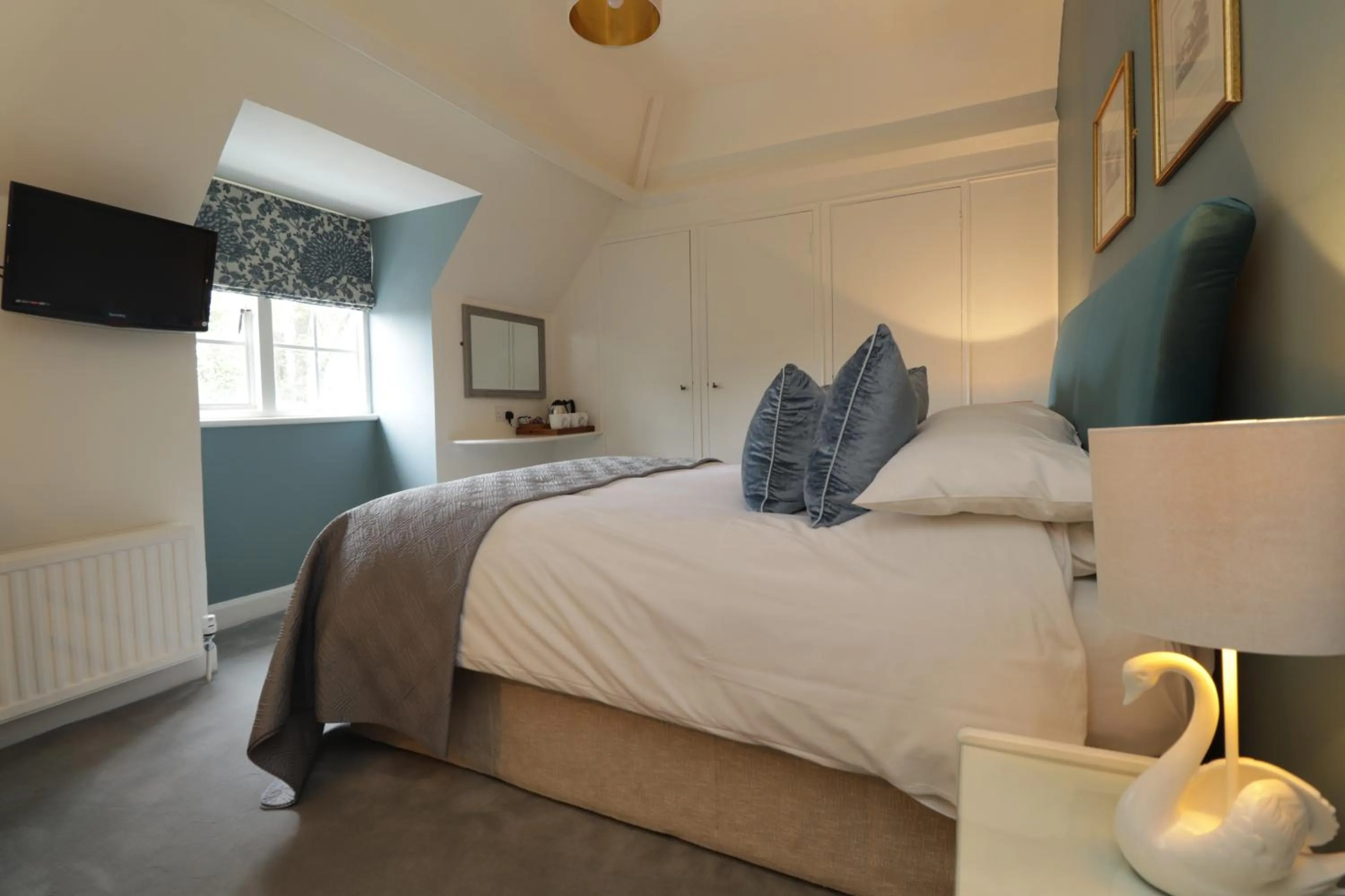 Family, Bed in Leeds Castle Stable Courtyard Bed and Breakfast