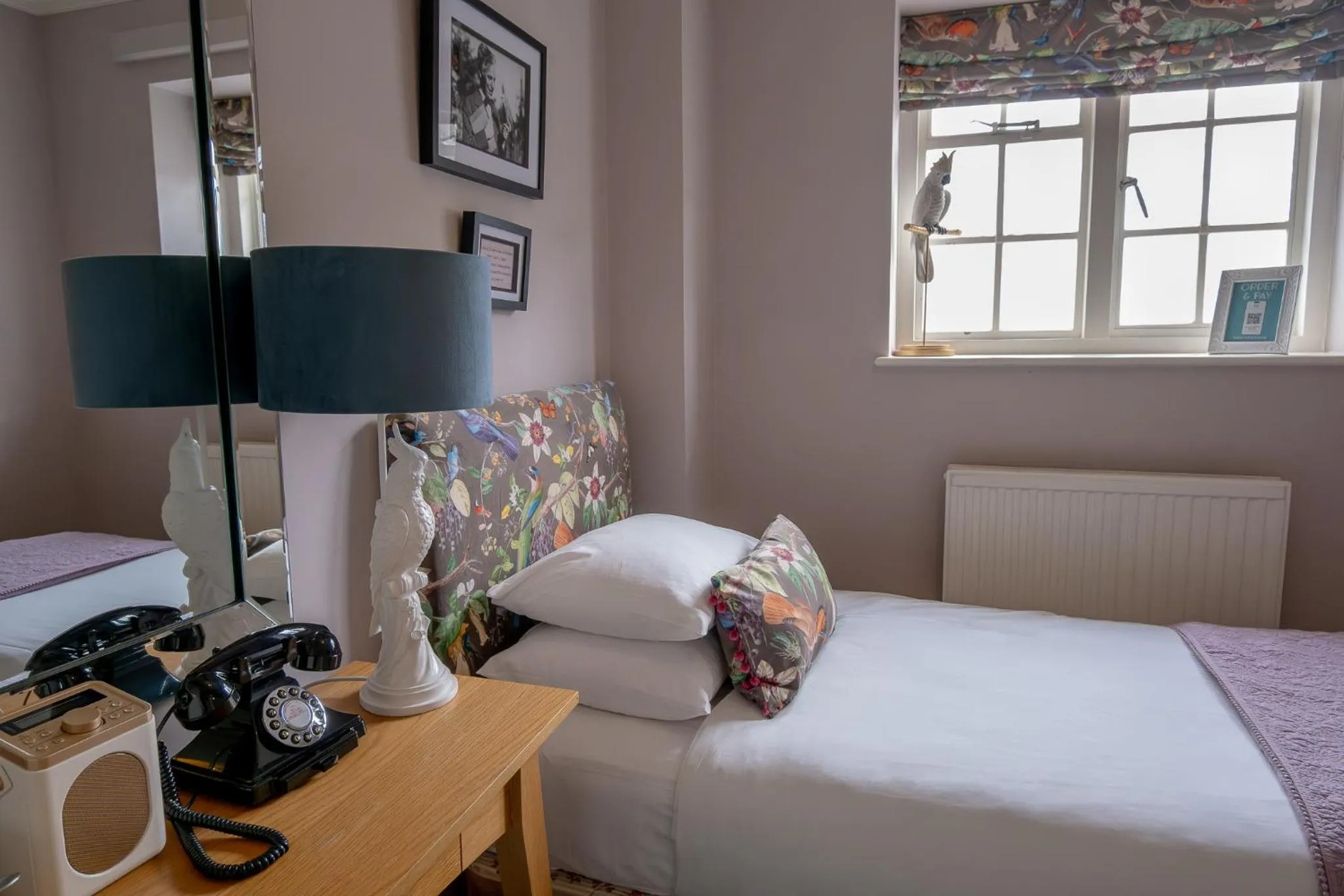 Bedroom, Bed in Leeds Castle Stable Courtyard Bed and Breakfast