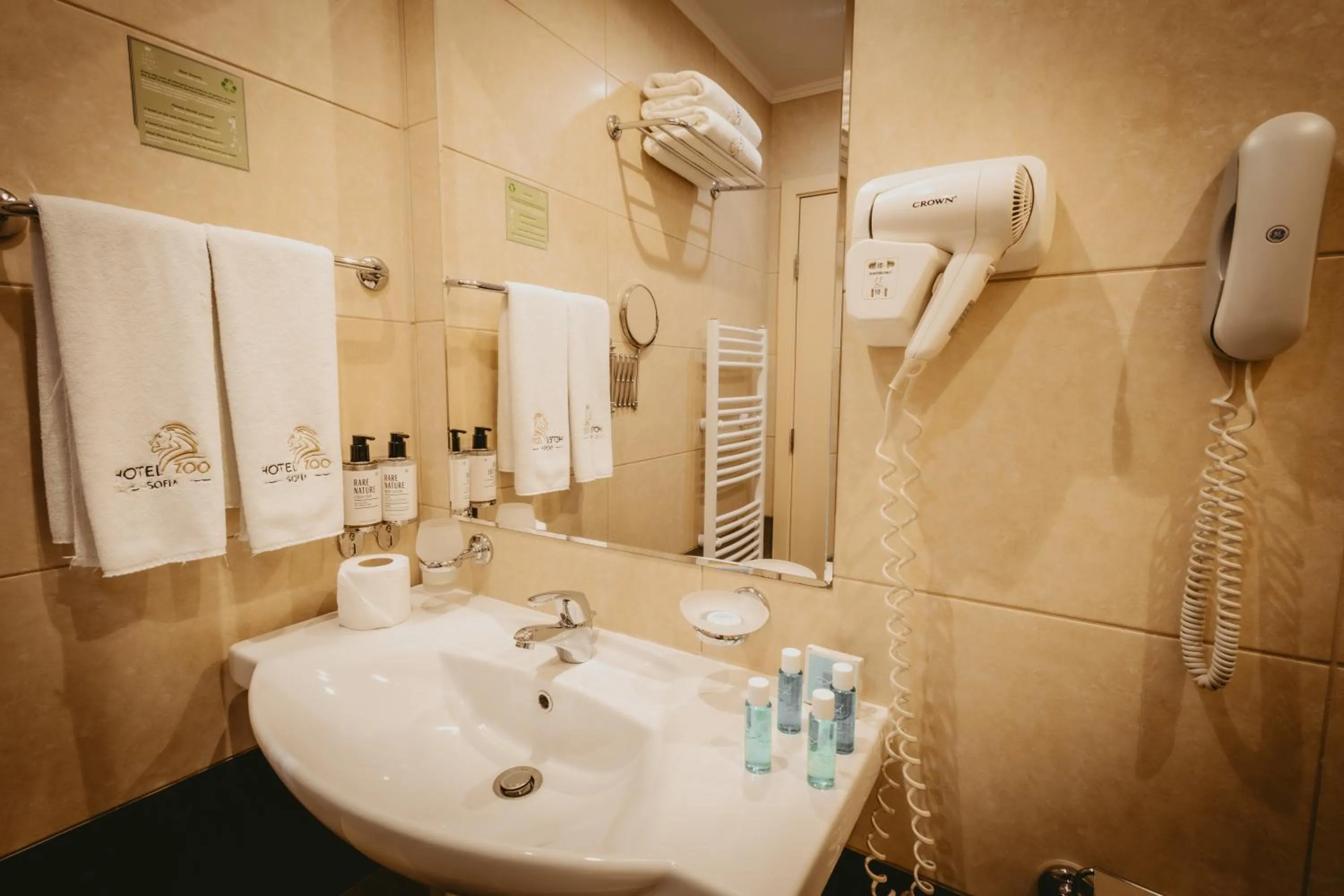 Shower in Hotel ZOO Sofia