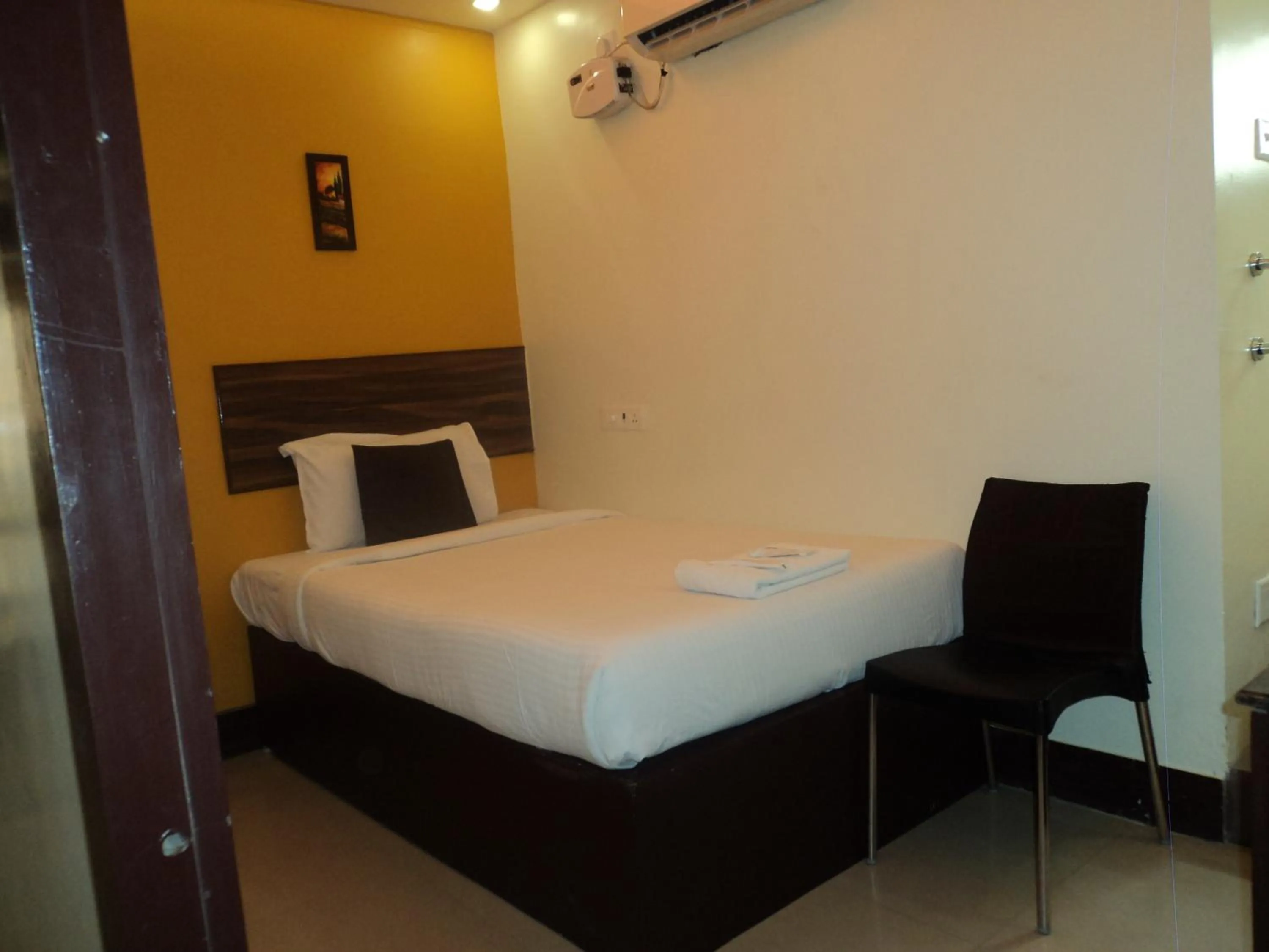 Bed in Mani's residency