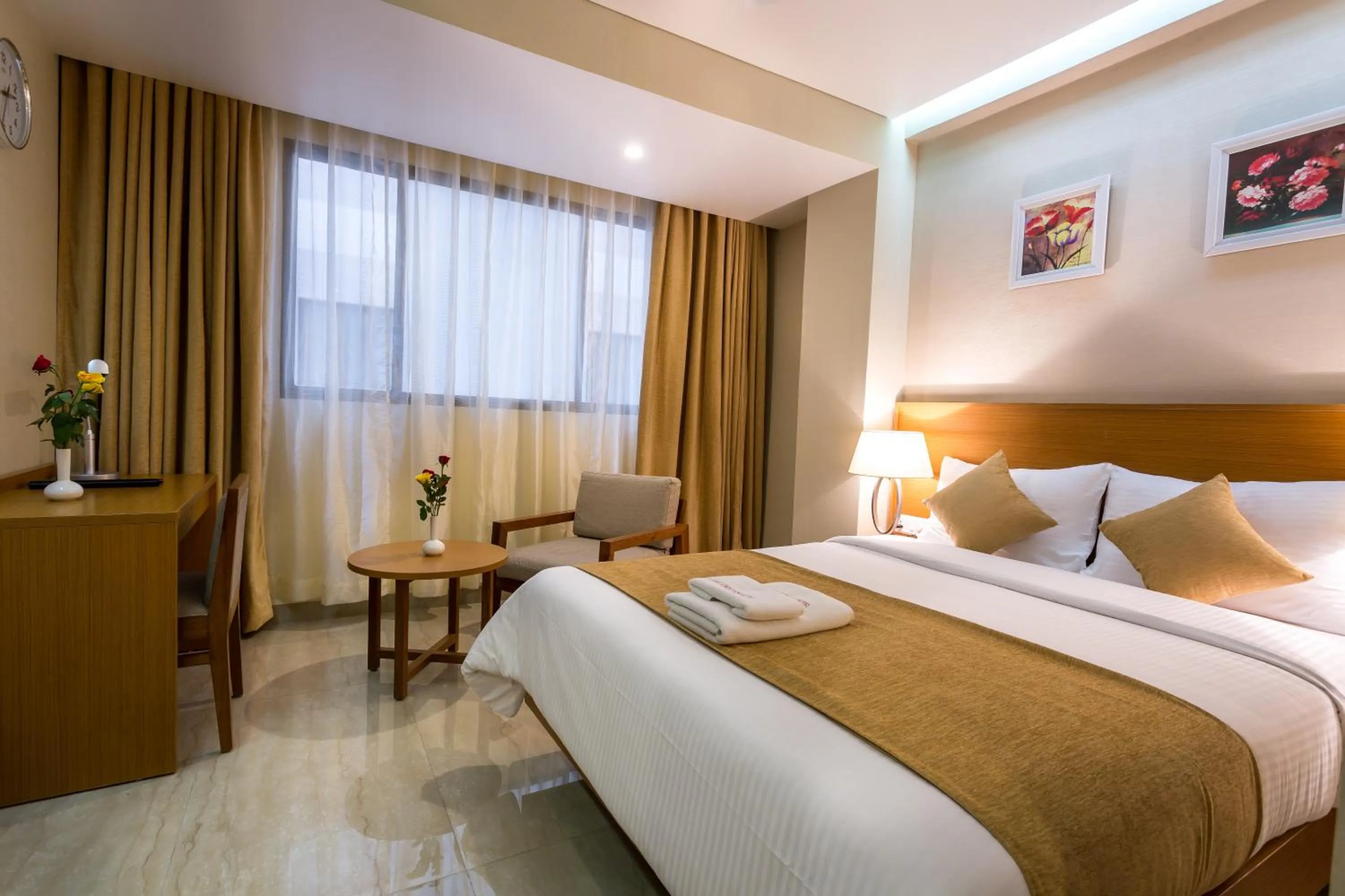 Bedroom, Bed in Classic Grande,a Member of Radisson