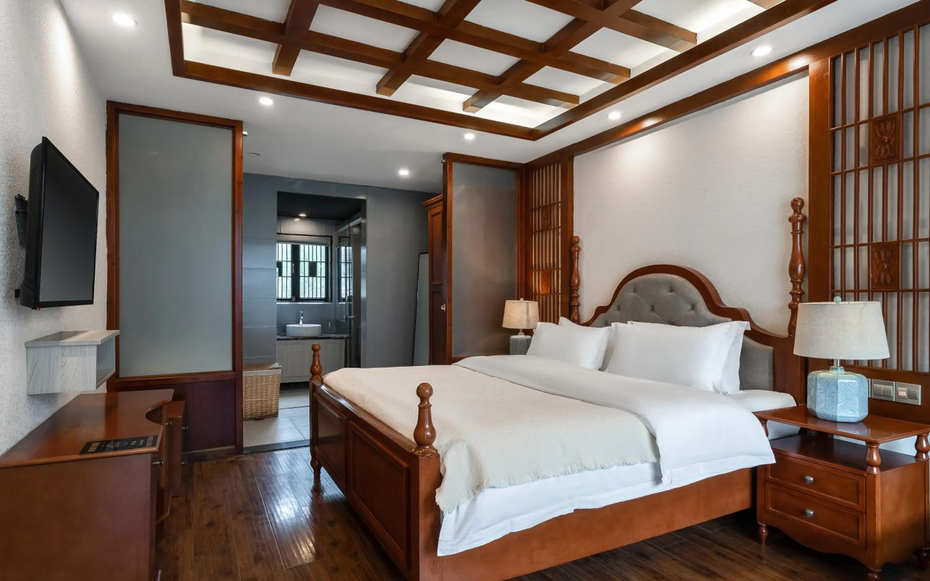 Photo of the whole room, Bed in Lijiang Gemmer Hotel