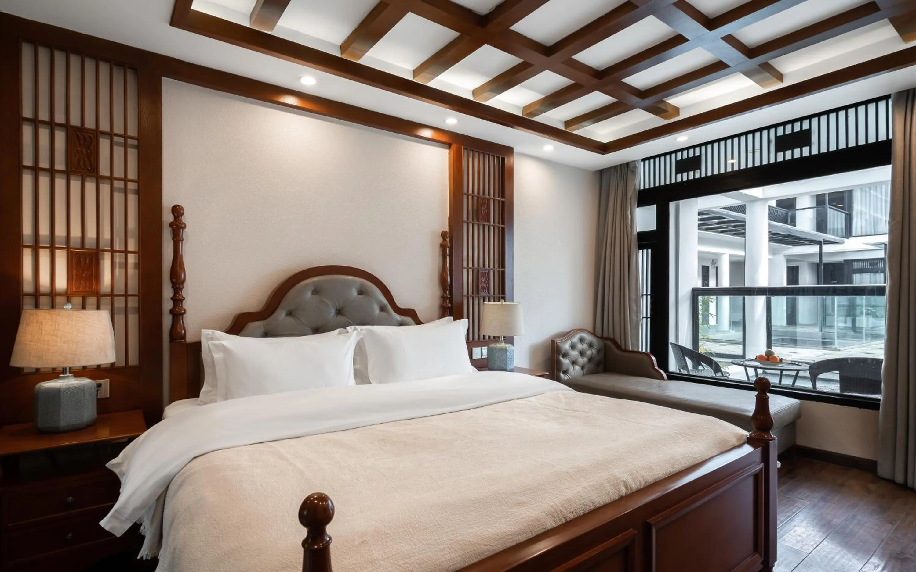 Bedroom, Bed in Lijiang Gemmer Hotel