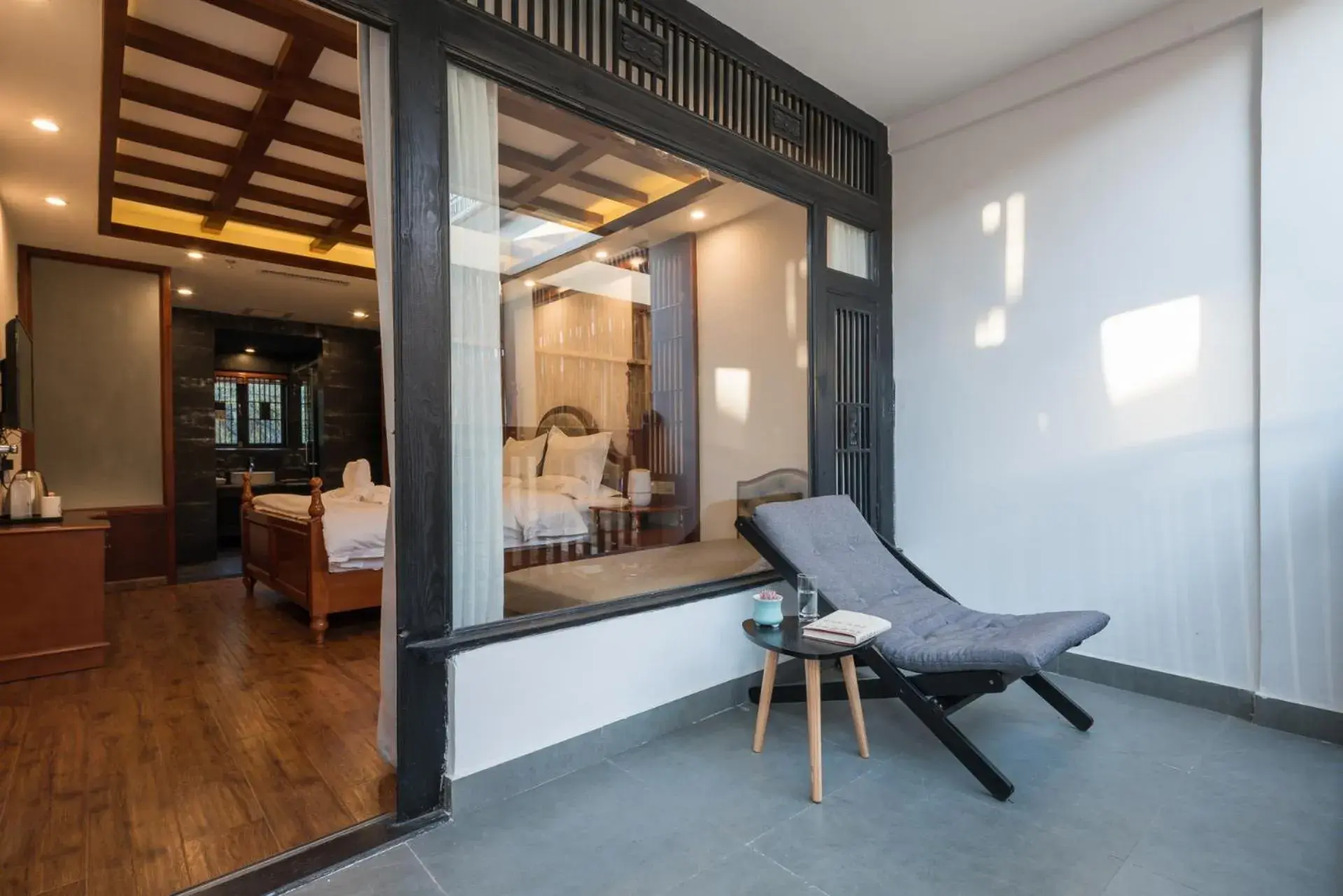 Superior Double Room in Lijiang Gemmer Hotel Superior Double Room in Lijiang Gemmer Hotel