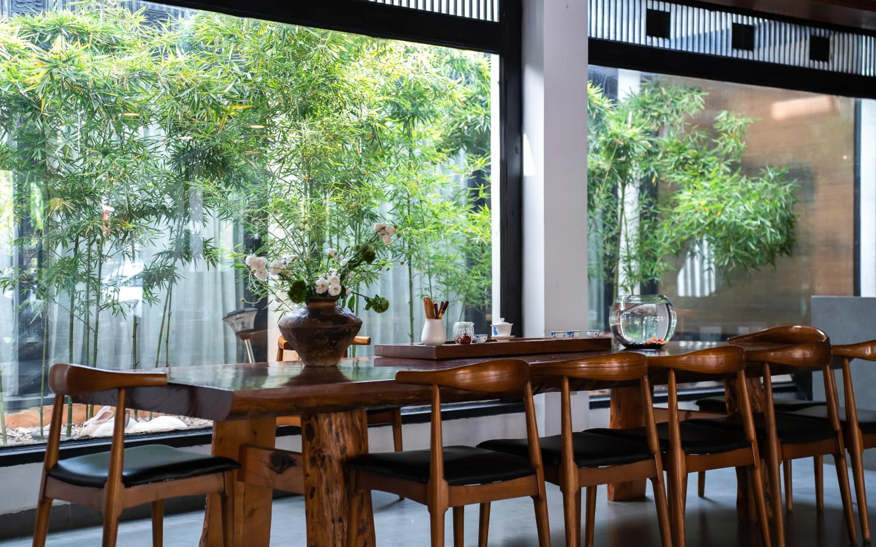 Garden view in Lijiang Gemmer Hotel