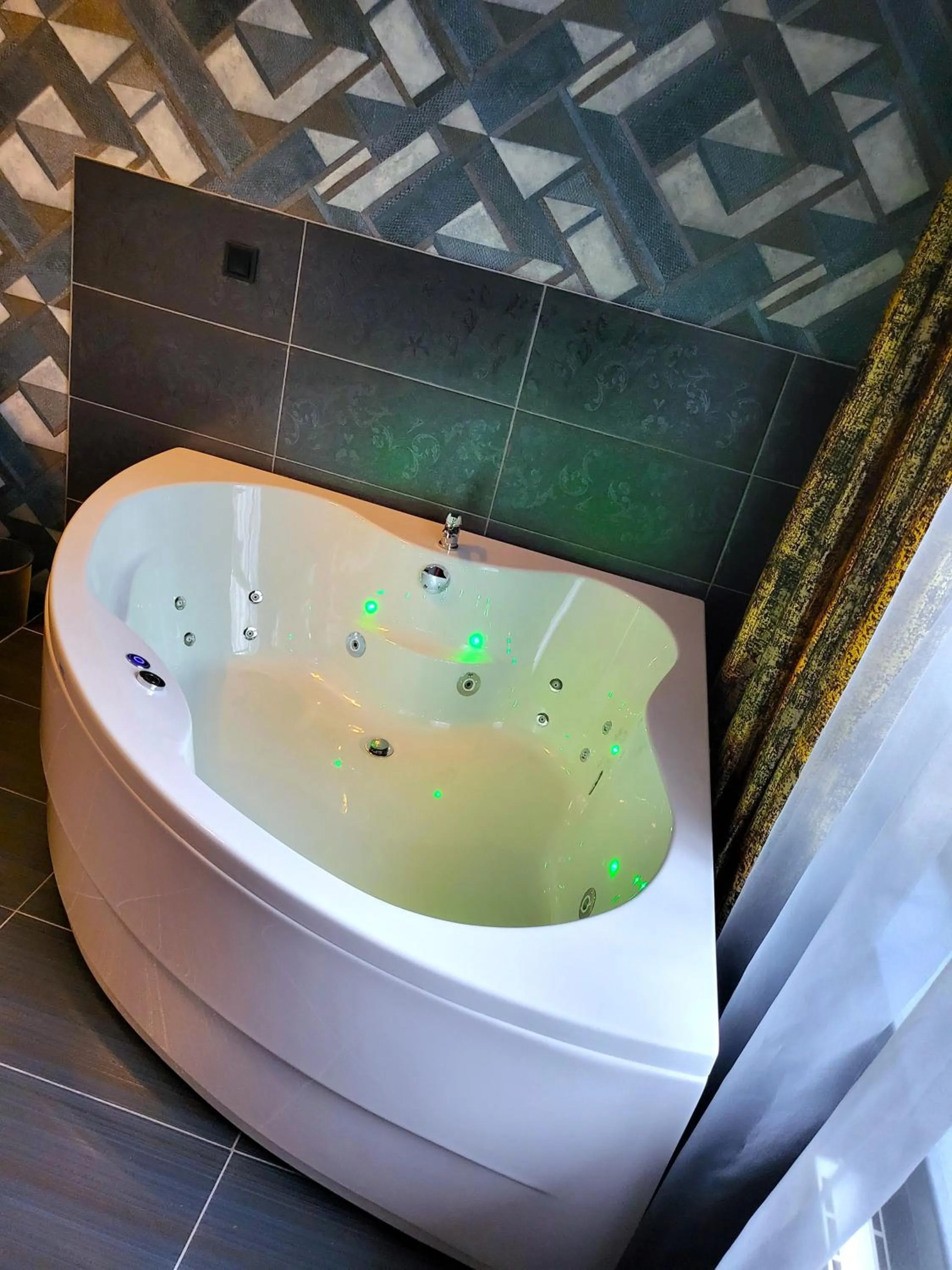 Hot Tub in Gloria Palace Hotel