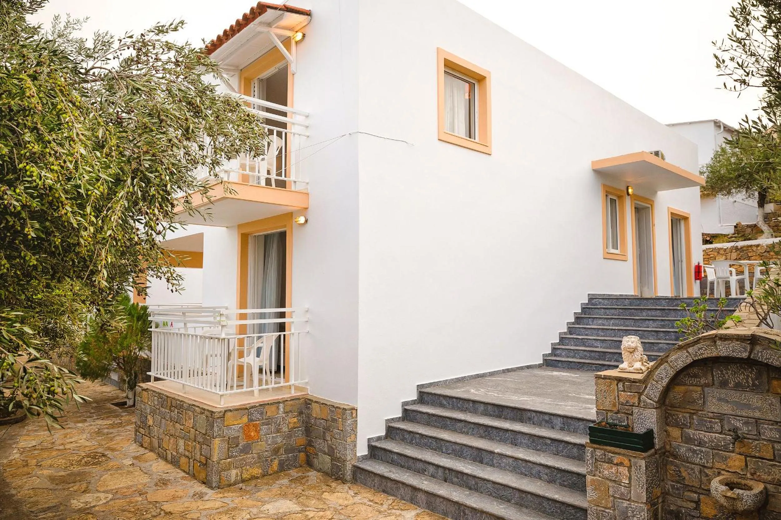 Patio in Primavera Paradise Apartments