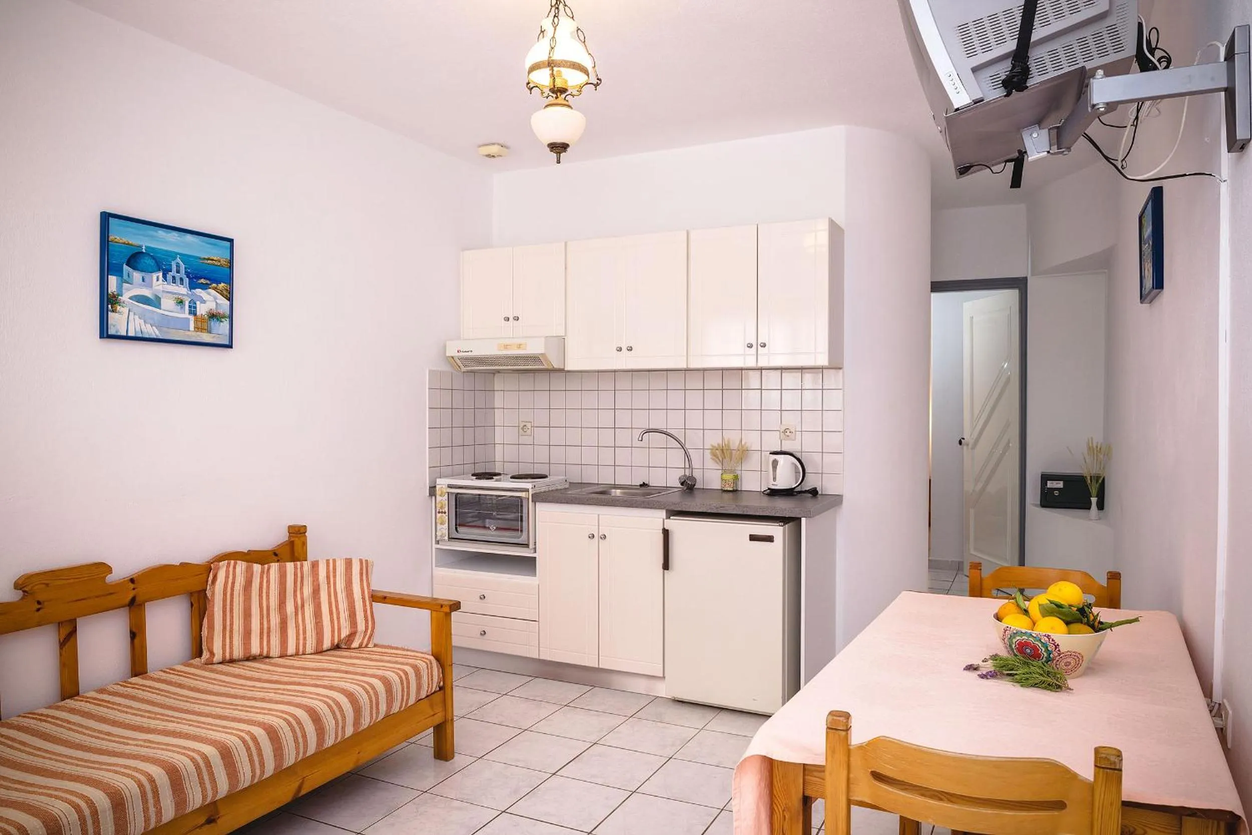 Kitchen or kitchenette in Primavera Paradise Apartments