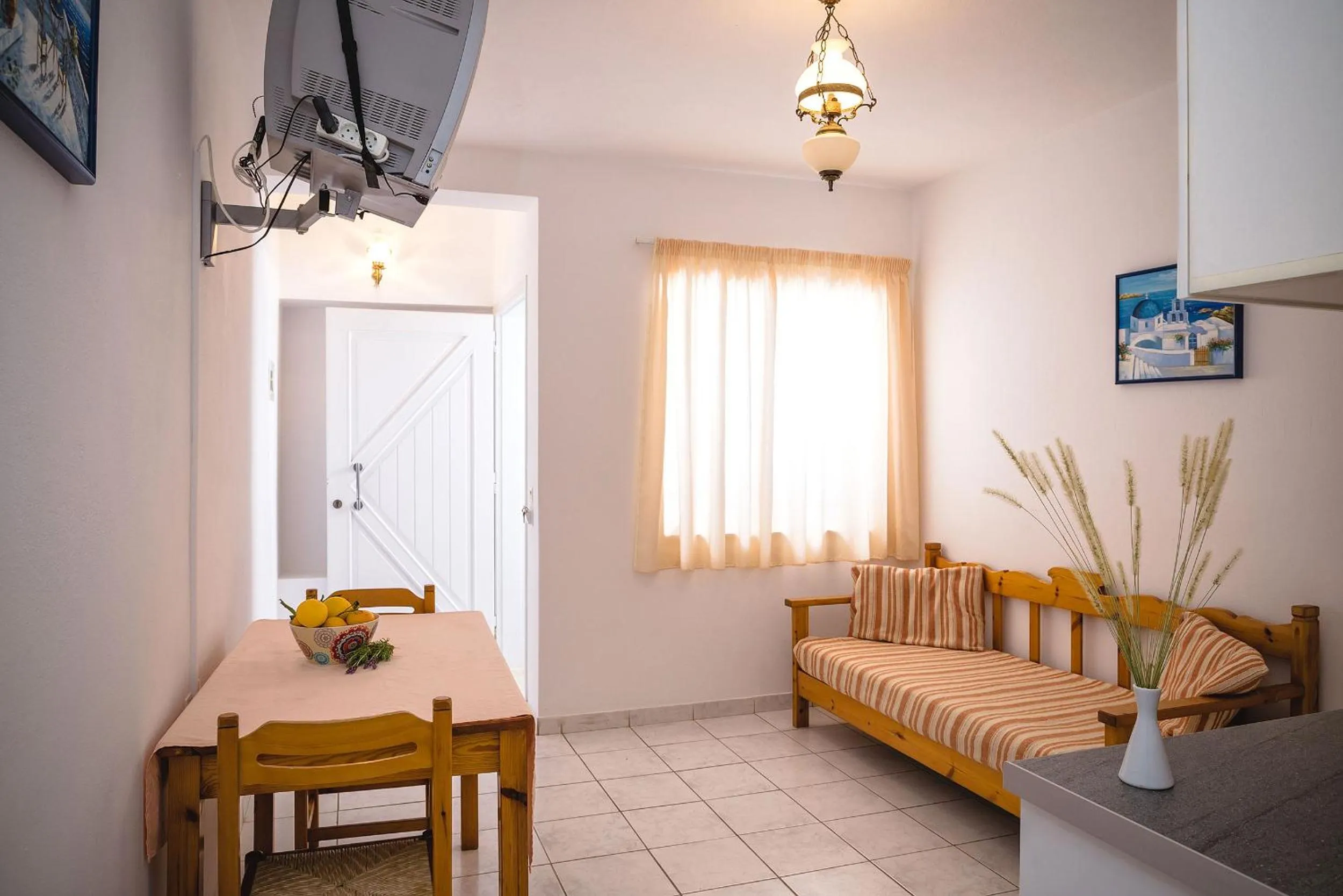 Seating area in Primavera Paradise Apartments