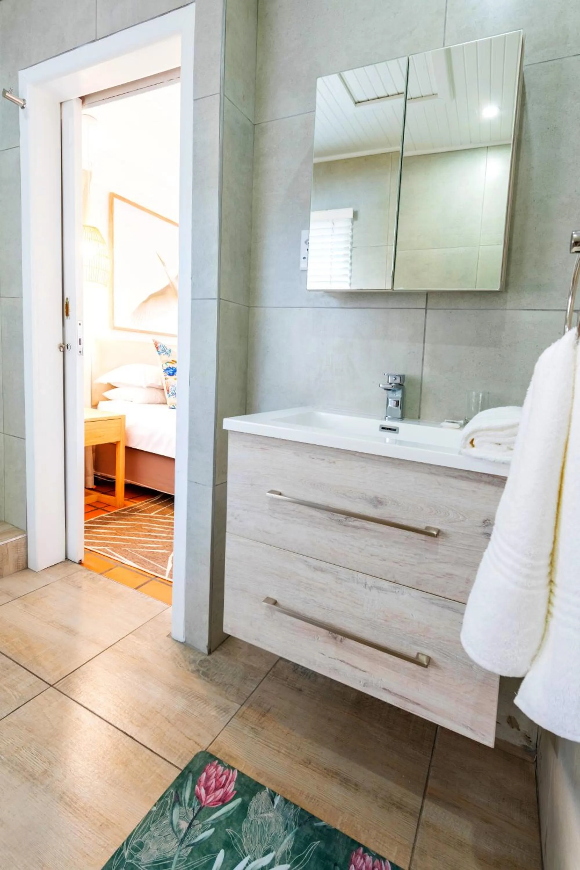 Bed in Knysna River Club by First Private Stays