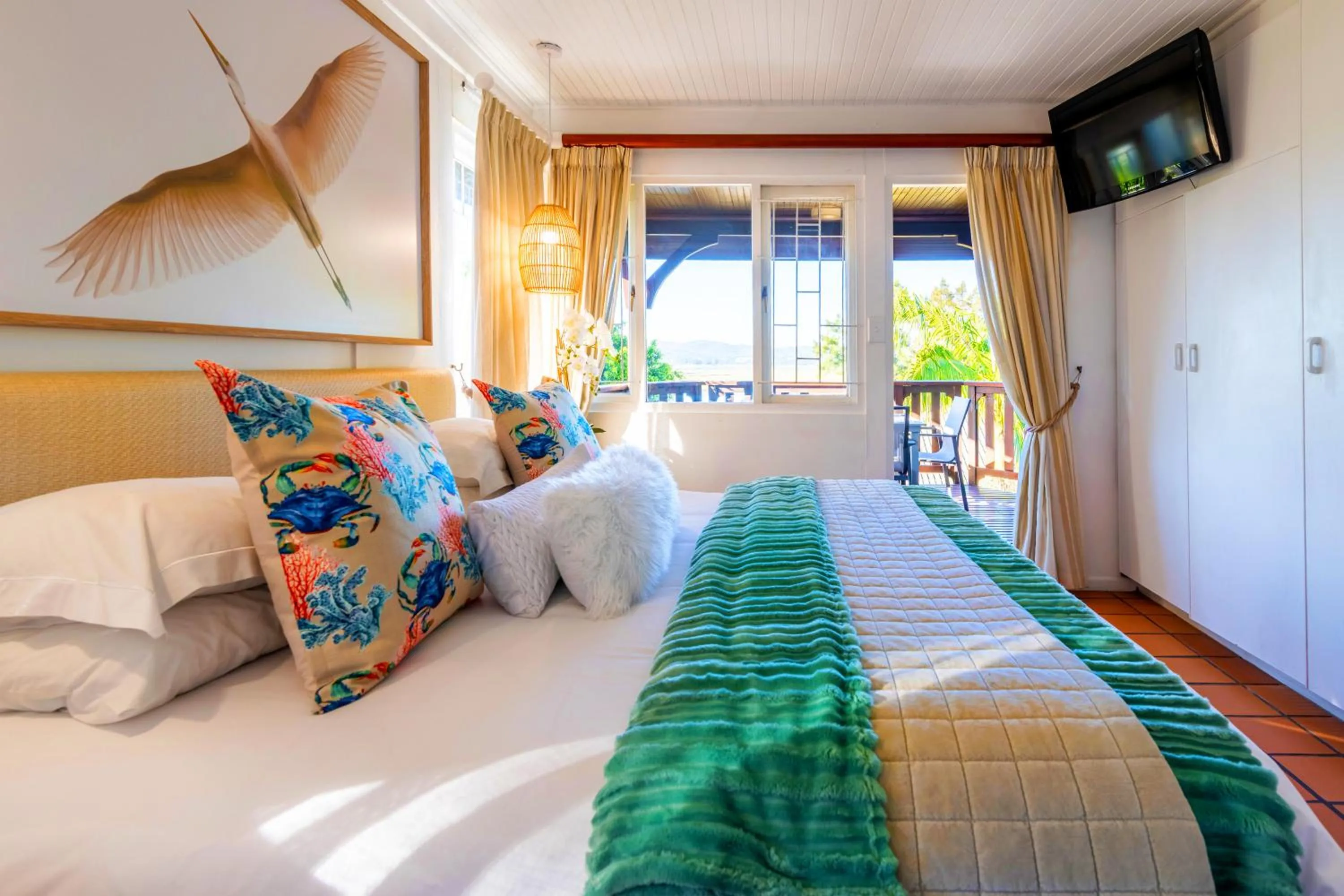 Bed in Knysna River Club by First Private Stays