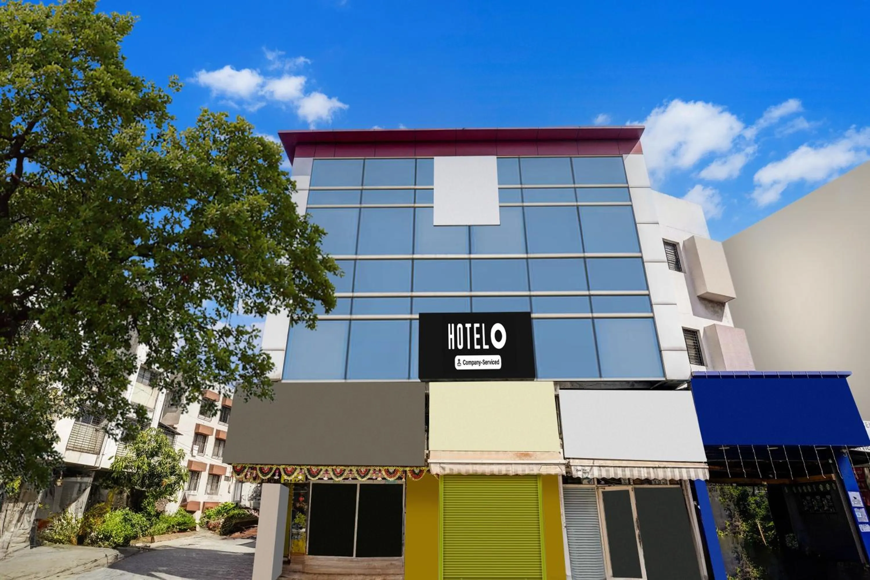 Facade/entrance in FabHotel Sahara Inn - Nr Vijay Mamta Theatre, Nashik Road