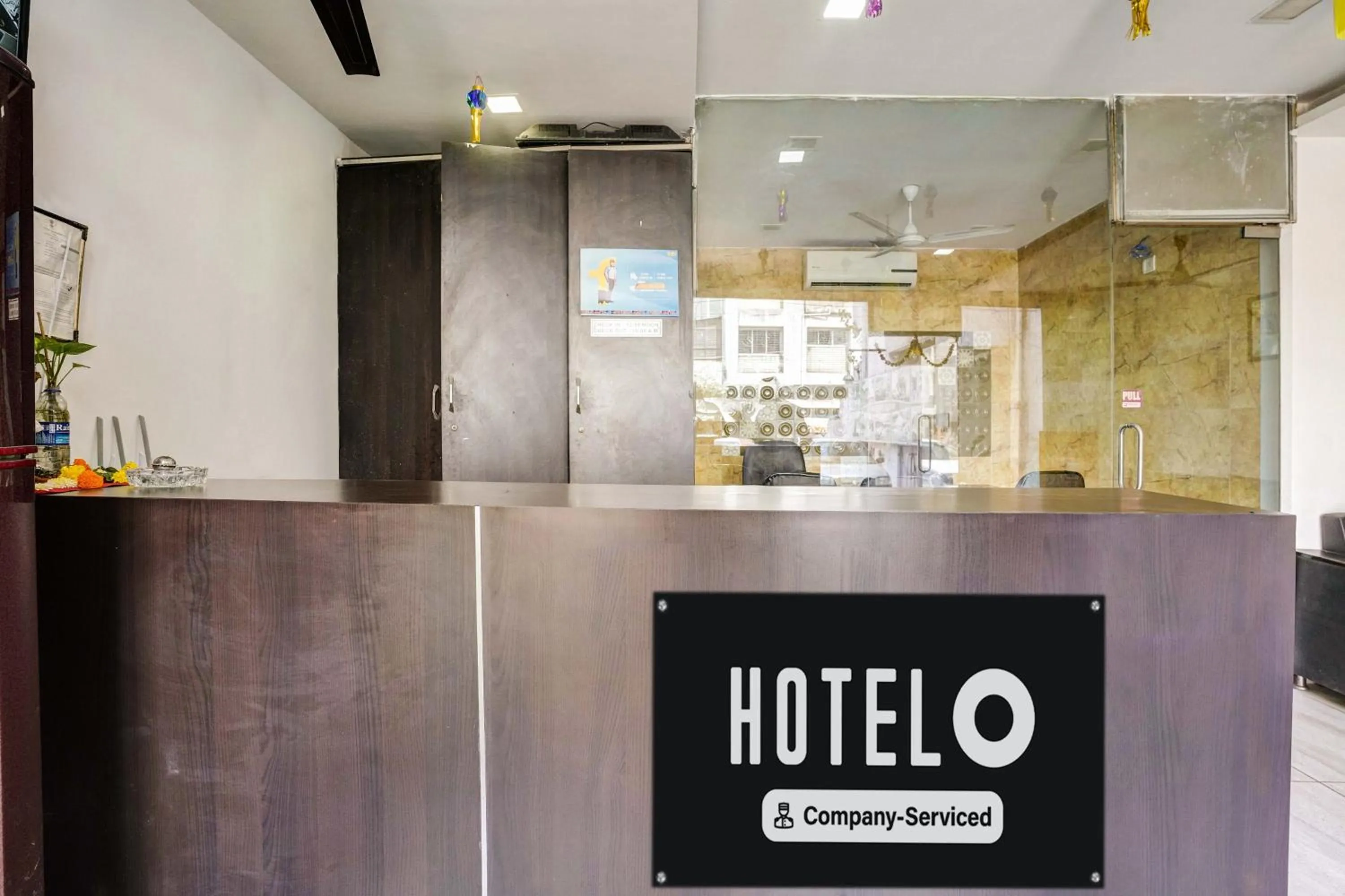 Lobby or reception in FabHotel Sahara Inn - Nr Vijay Mamta Theatre, Nashik Road