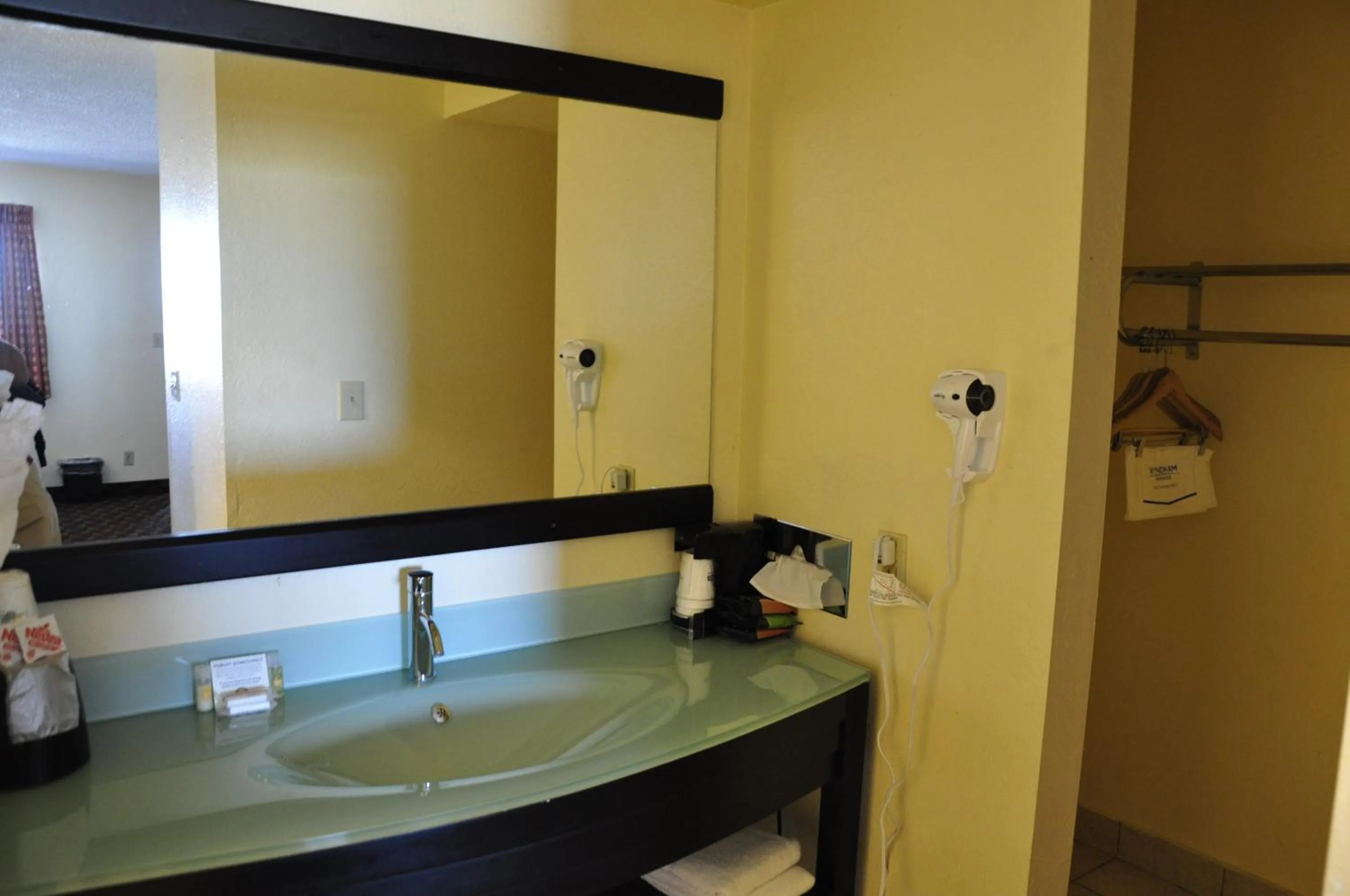 Bathroom in Motel 6-Little Rock, AR - Airport